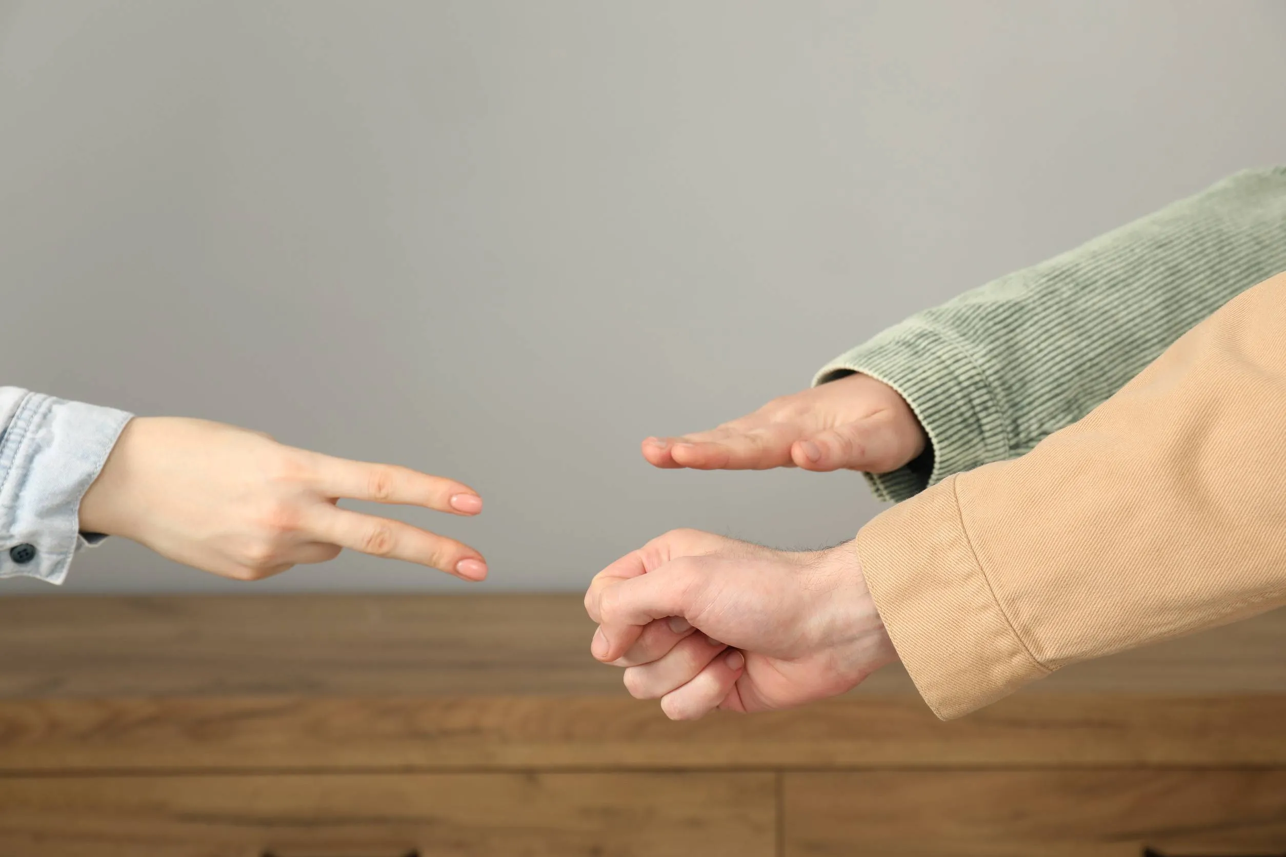 Dit is hoe je (bijna) altijd wint met schaar-steen-papier, volgens de wetenschap