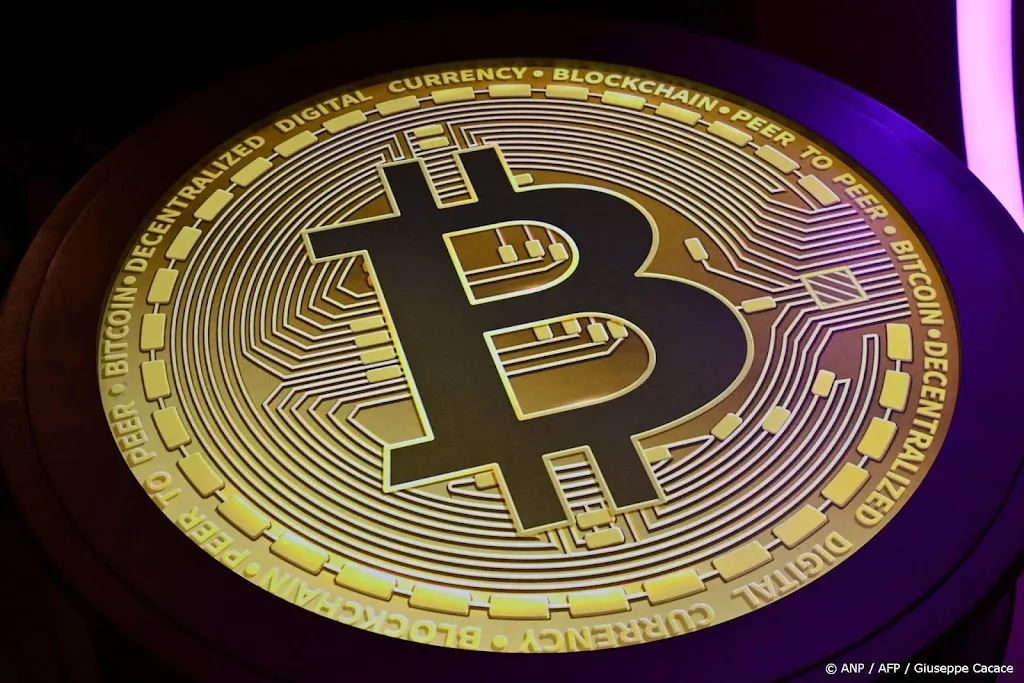 Bitcoin in vrije val: grootste cryptomunt zakt onder 93.000 dollar