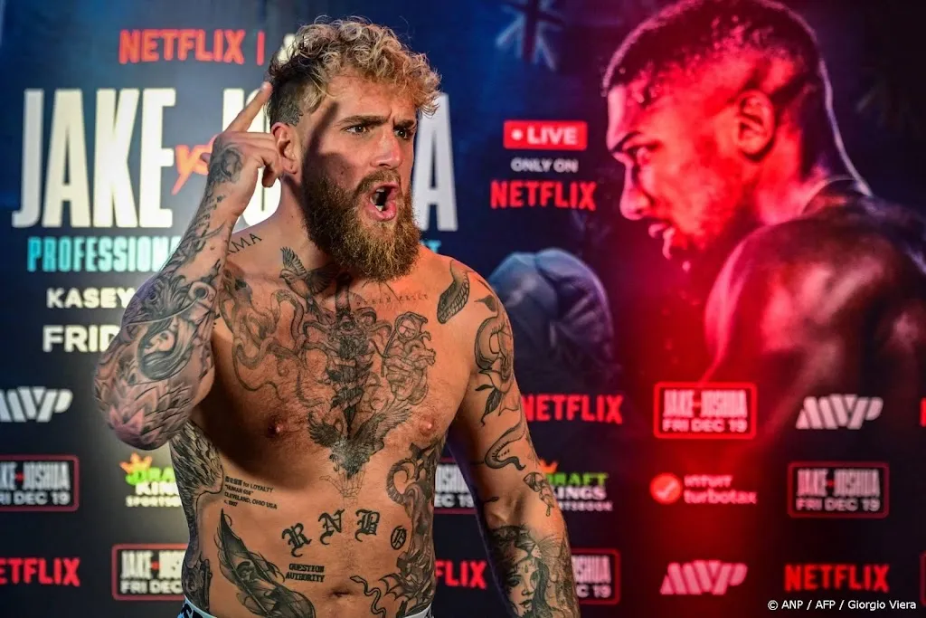 Anthony Joshua slaat Jake Paul knock-out in zesde ronde in Miami