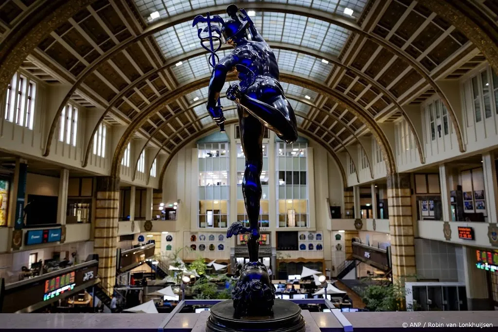 AEX-index verder omlaag na koersval door heffingsdreiging Trump