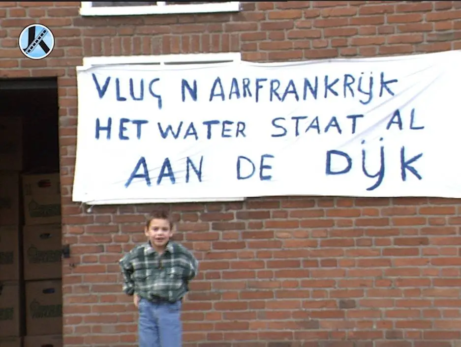 vlug naar Frankrijk het water staat tegen de dijk