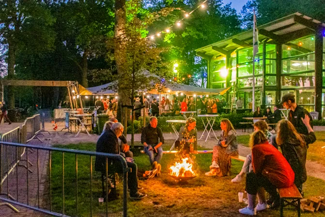 Mengen en Schudden tijdens Shakefestival in Diever