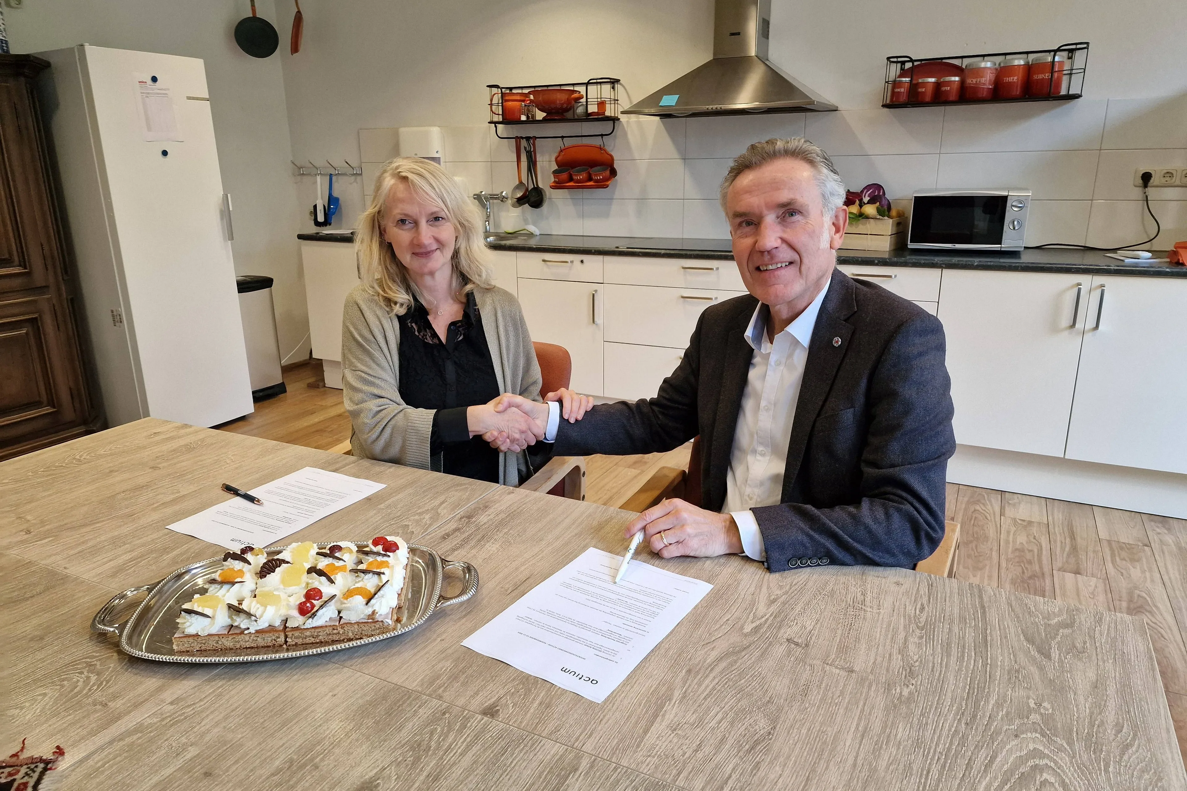 noorderboog wilhelminaoord erwin duits en melanie maatman tekenen intentieovereenkomst