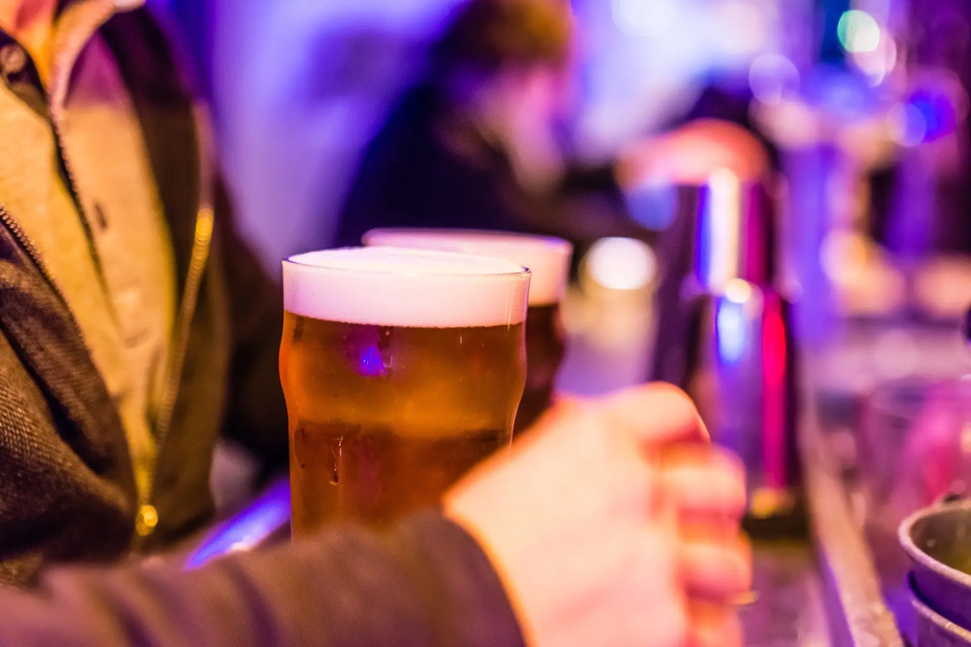 bier-cafe-bar-kroeg-tap-horeca-pixabay