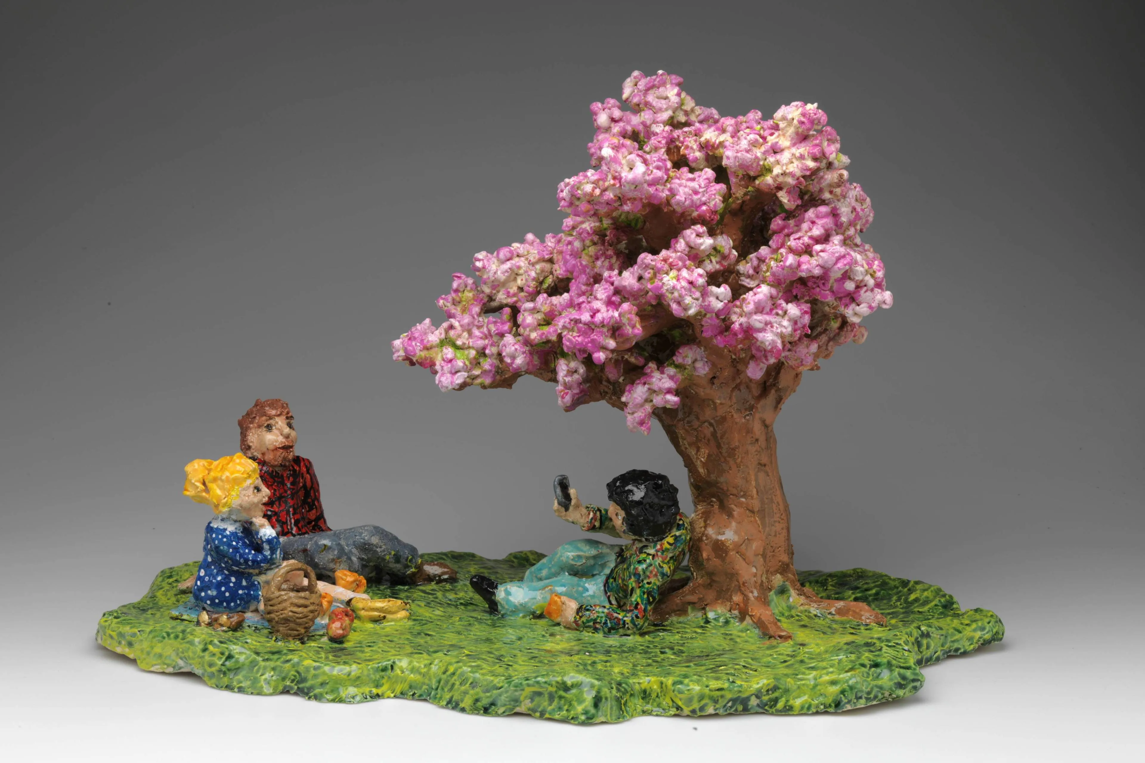 Meppel stedelijk Le déjeuner sur l herbe- 2017  Jeannet  Klement aardewerk 33 x 44 x 30 cm Foto Tom Haartsen