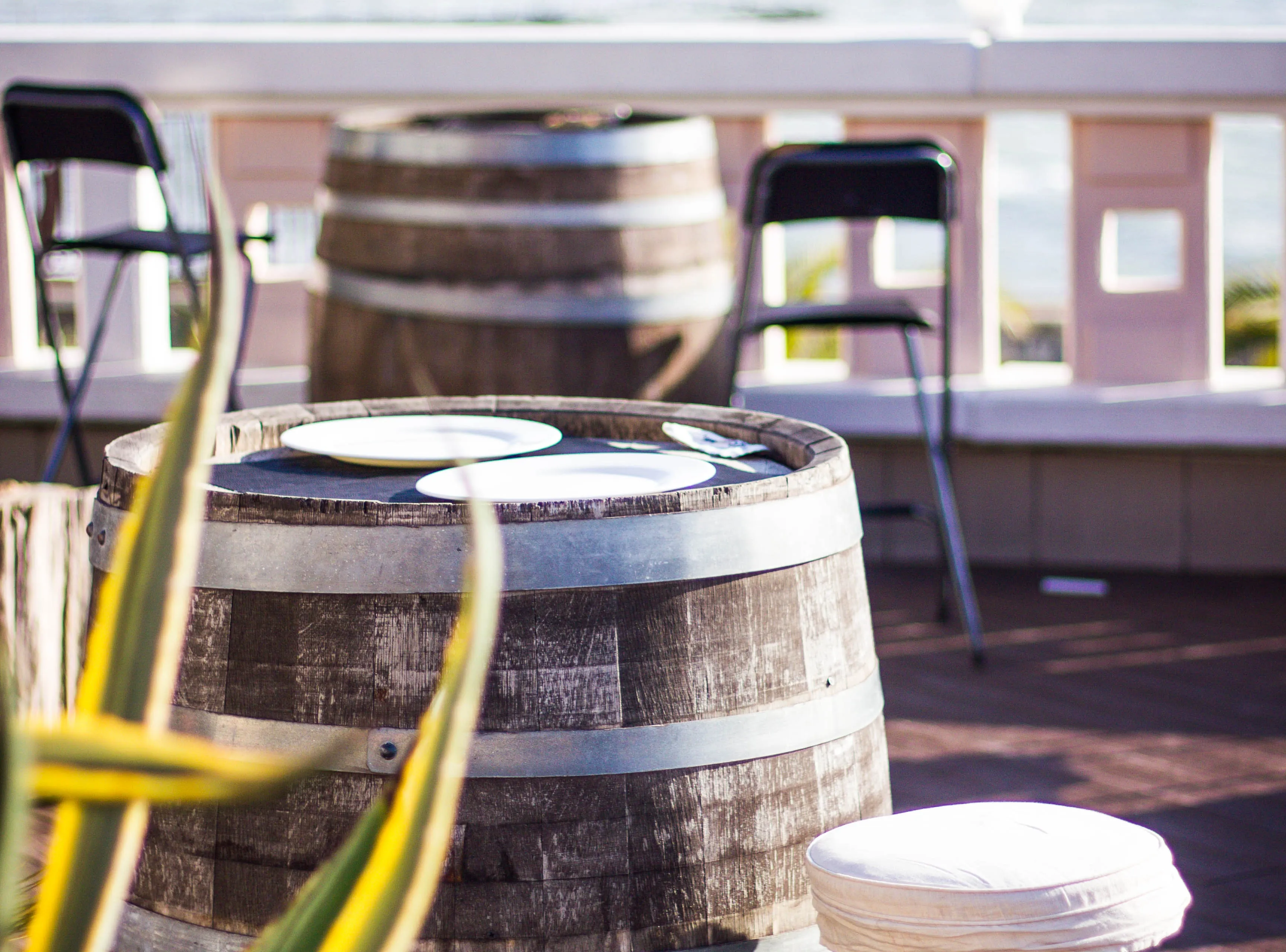 Whisky vat rechtop als tafel