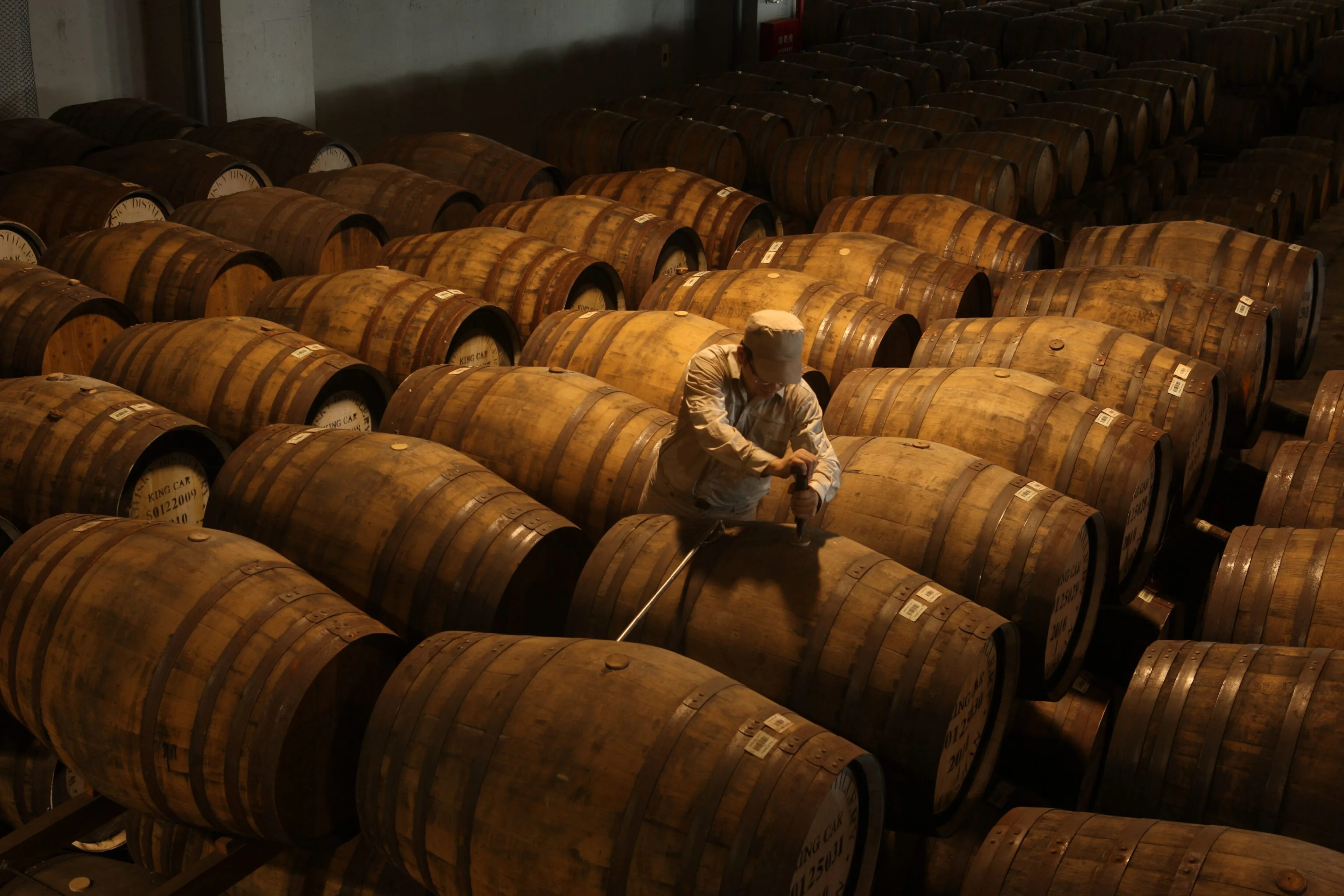 kavalan whisky distillery cask master