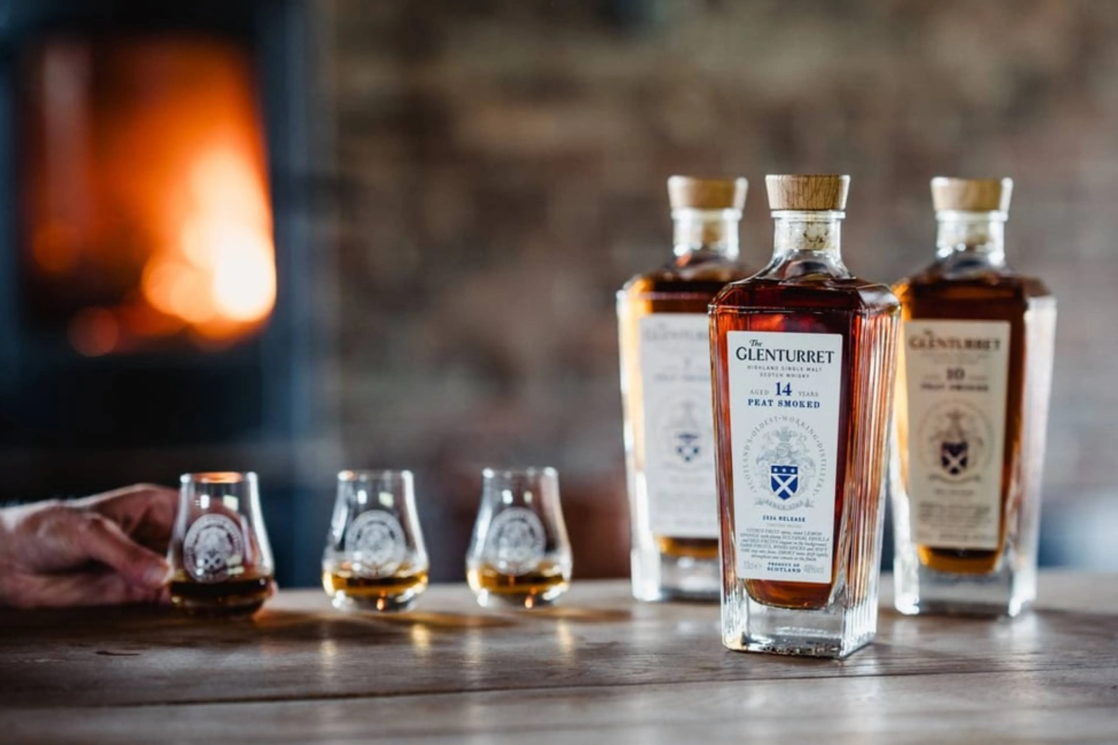 De 14 jaar oude The Glenturret single malt whisky is alleen bij de stokerij te koop