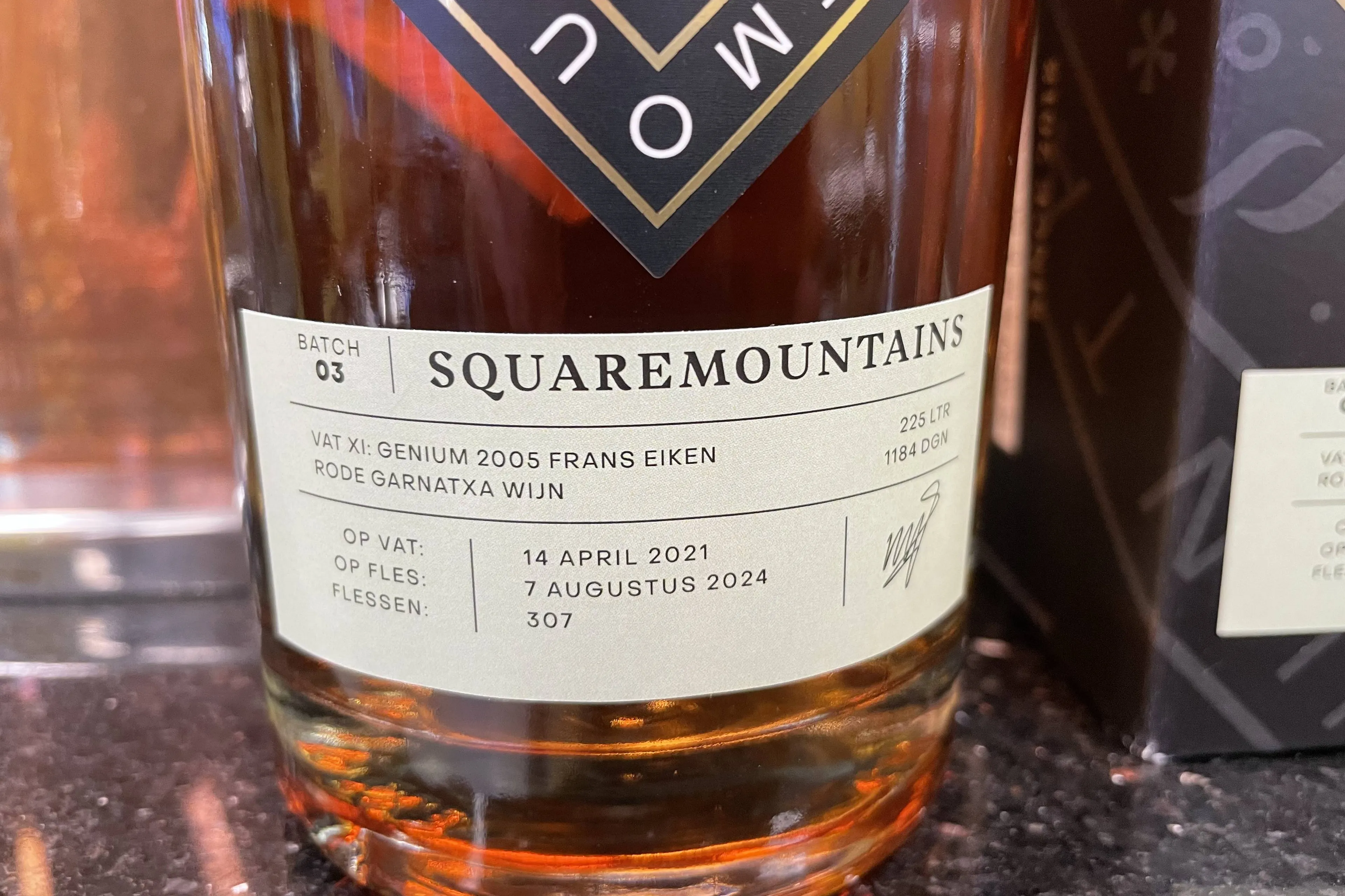 Deze nieuwe Nederlandse whisky neemt je even mee naar Spanje