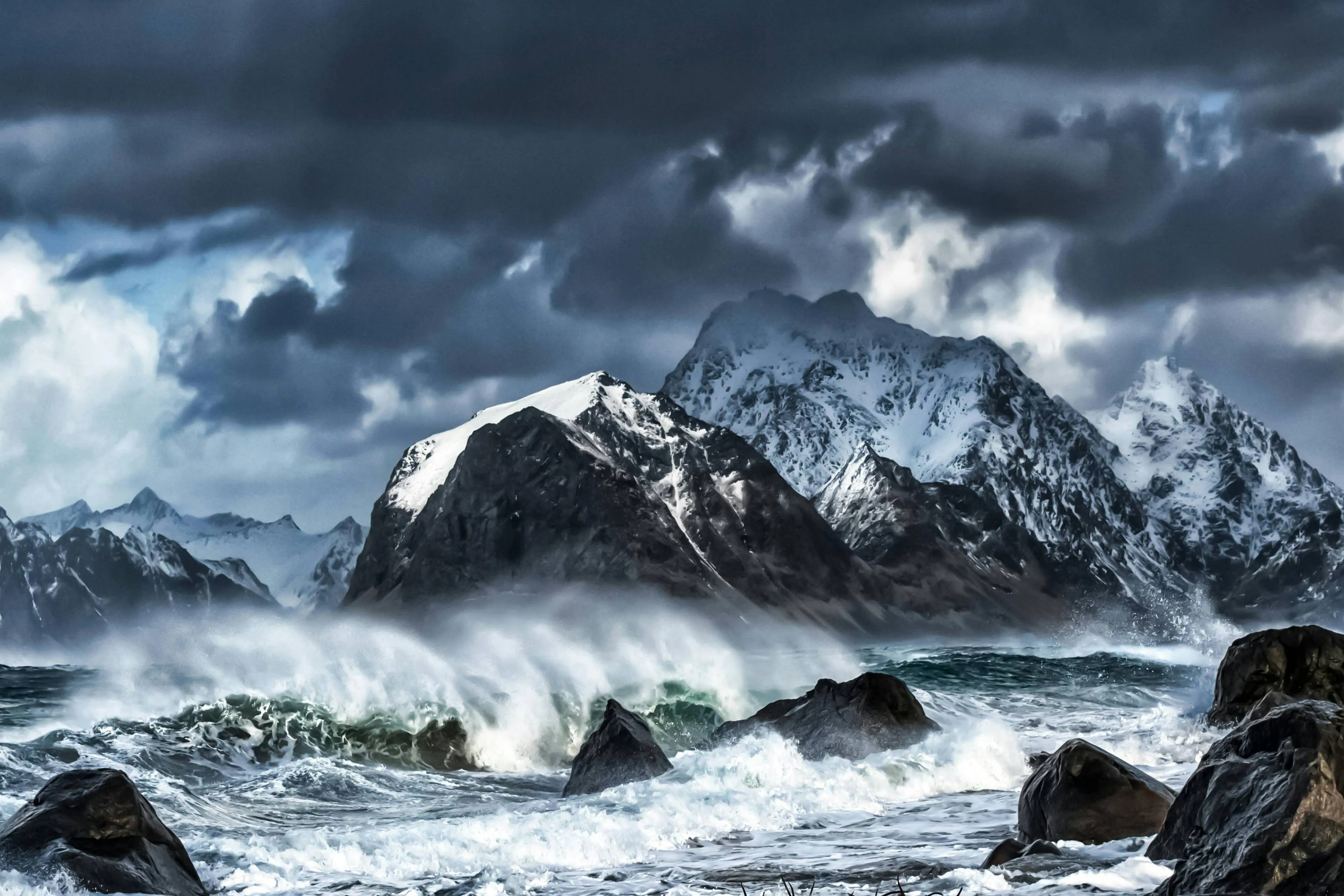 Deze whisky distilleerderij zit zonder dak na storm Éowyn
