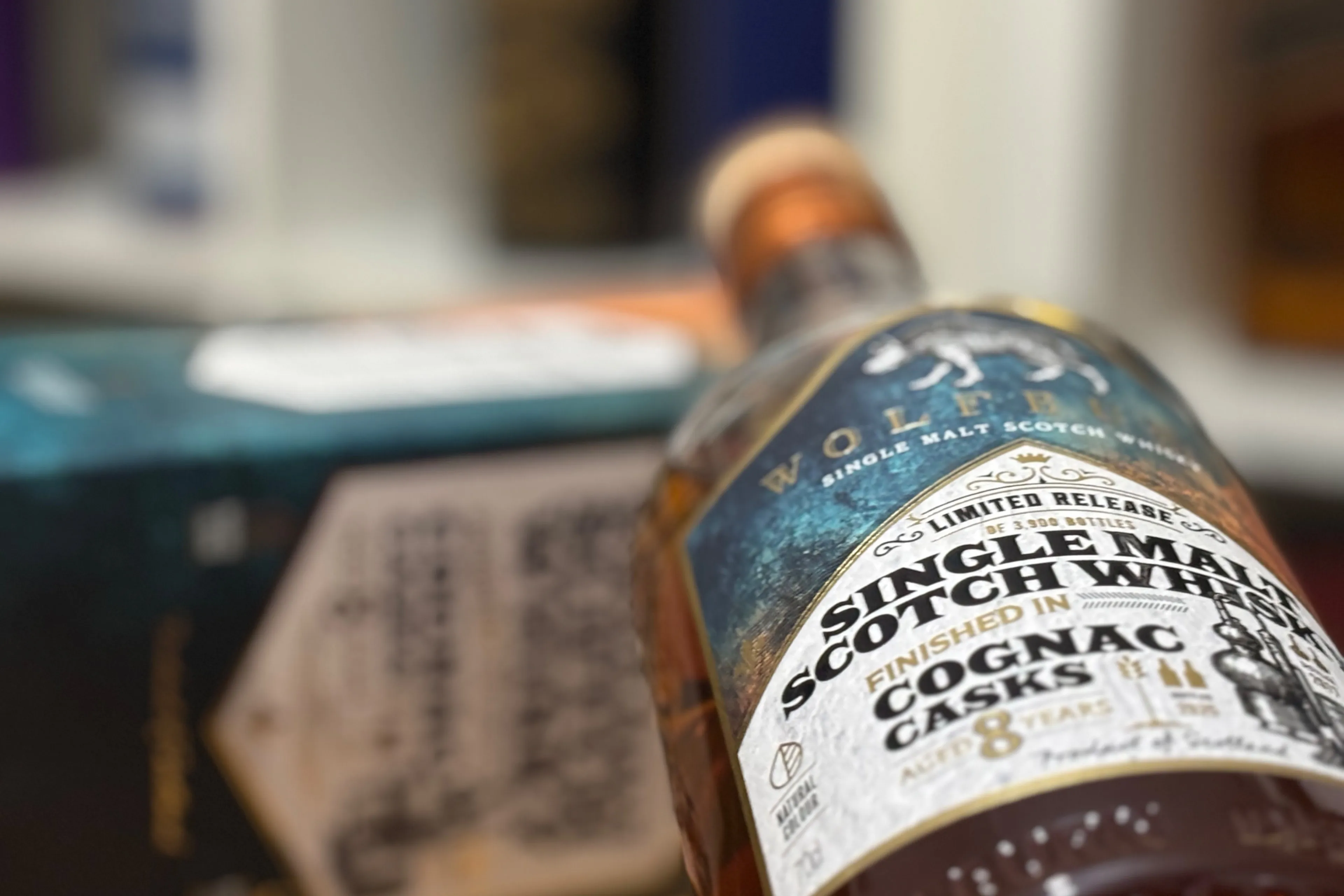 Wolfburn 8 Years Old Cognac Cask Finish: ‘Fido Dido snoepjes, kruidkoek en een klein pepertje’