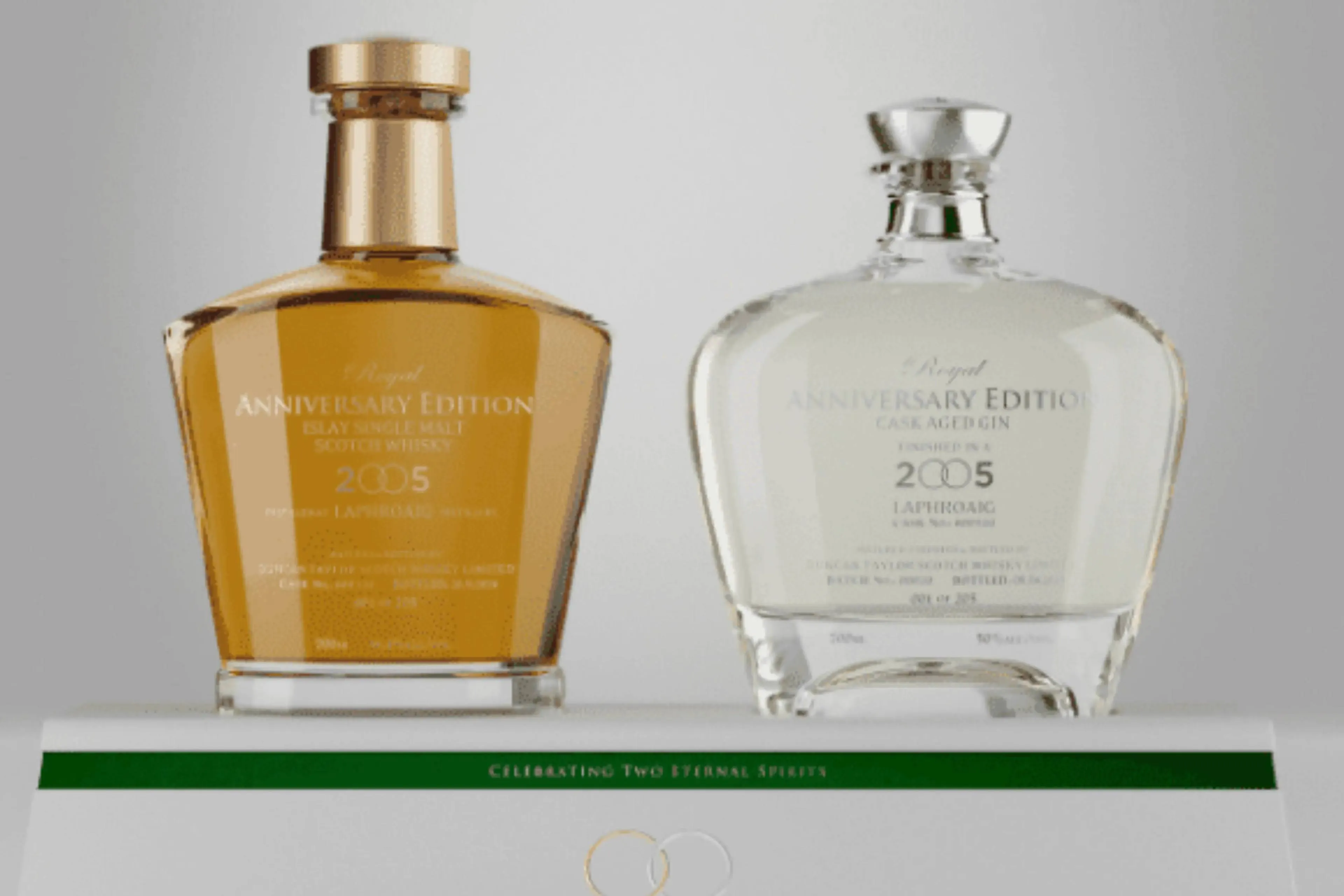 Duncan Taylor Charles III Anniversary Set