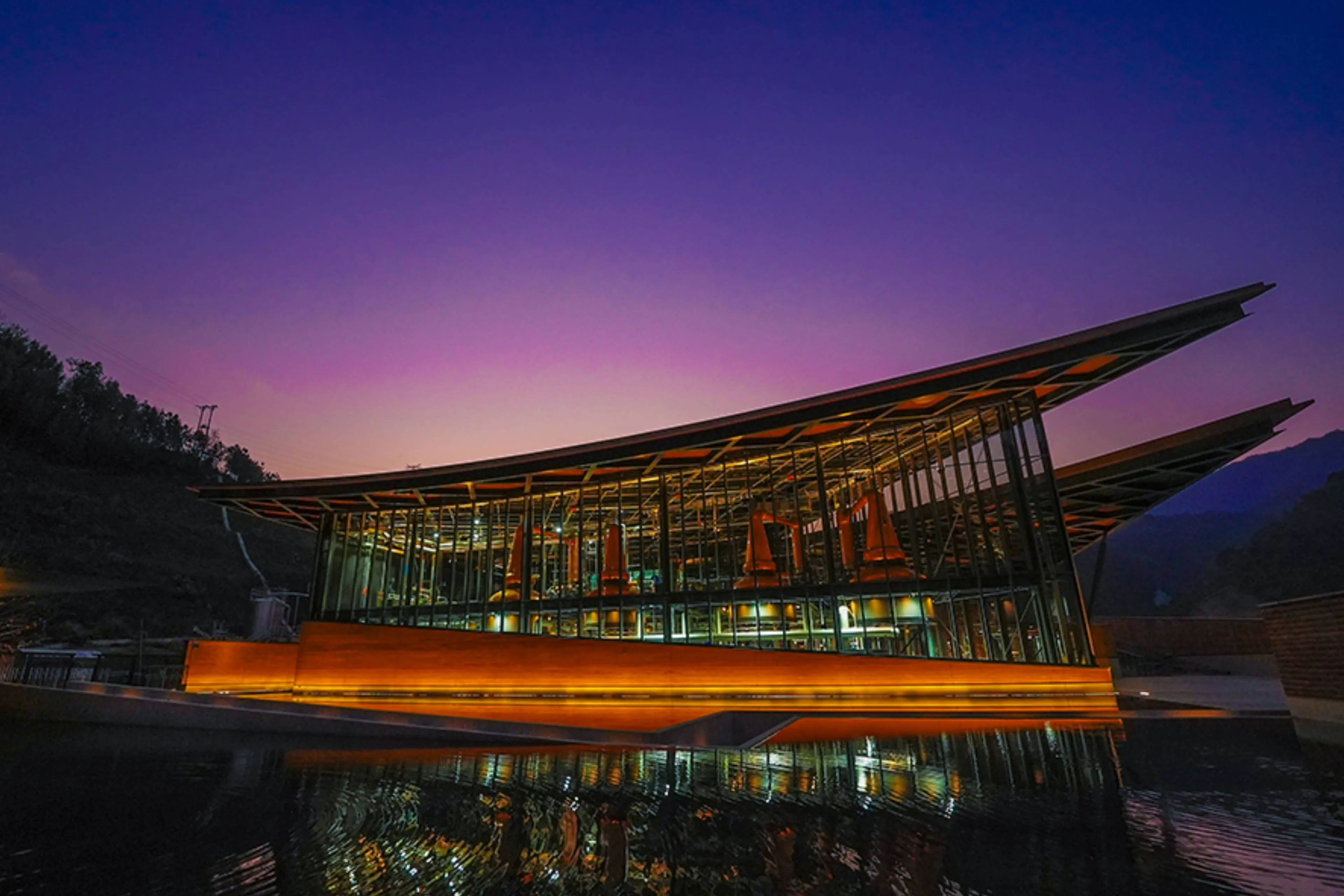 Scottish Whisky Maker Officially Opens a Distillery in China