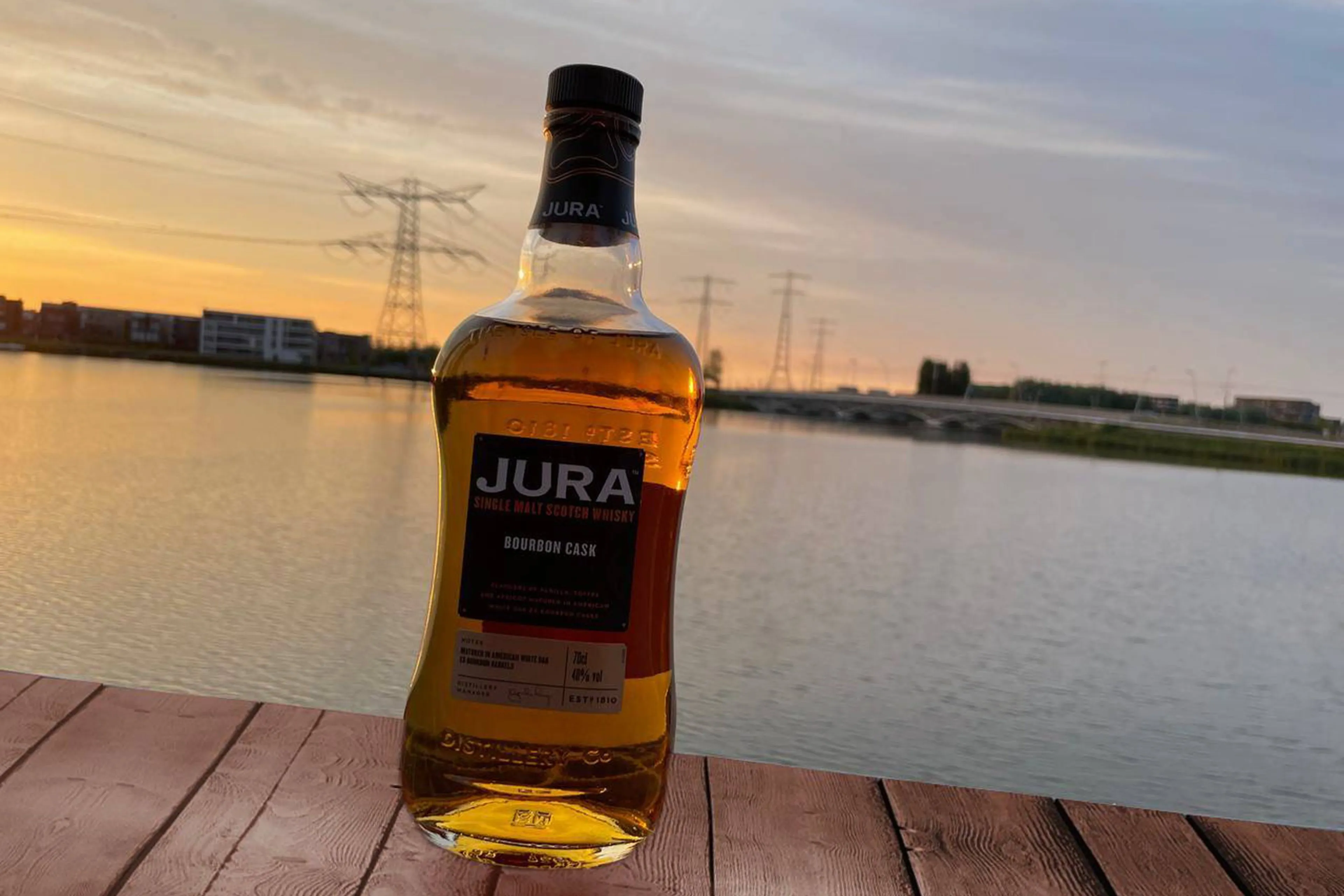 Jura Bourbon Cask Review: Creamy Toffee With Apricot
