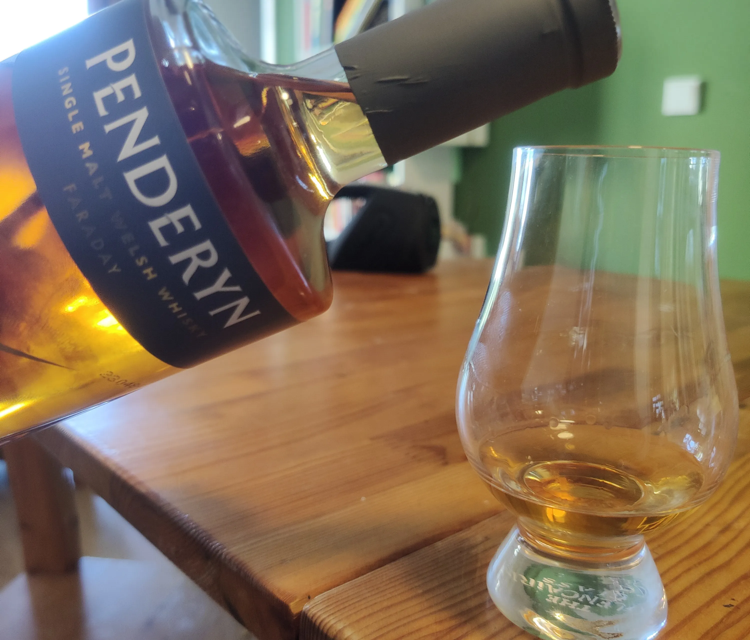Whisky With Notes of Nuts and Hay? Discover Penderyn Faraday  in this Review