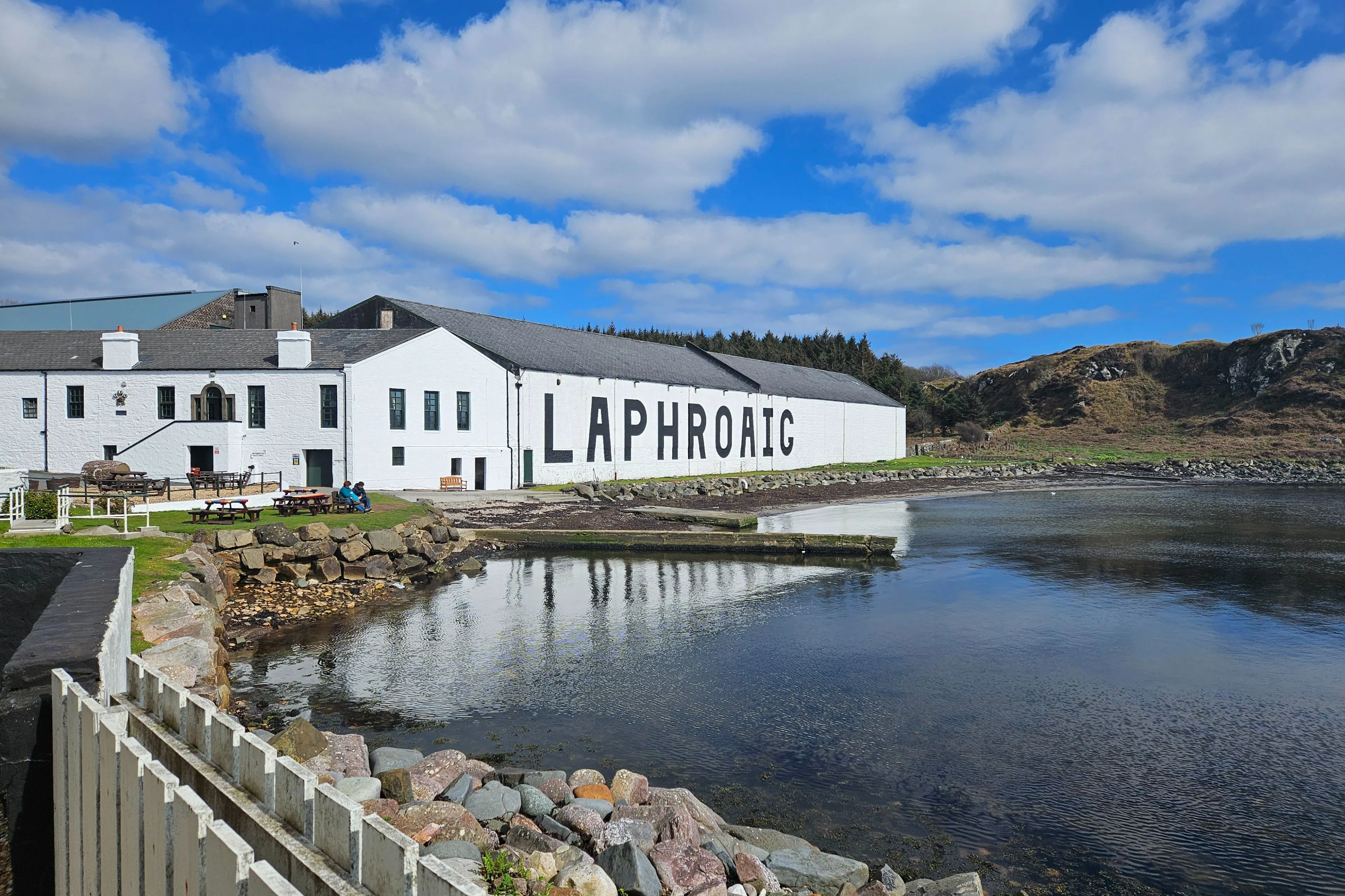 Whisky Slowdown Reaches Islay as Two Mayor Distilleries Scale Down