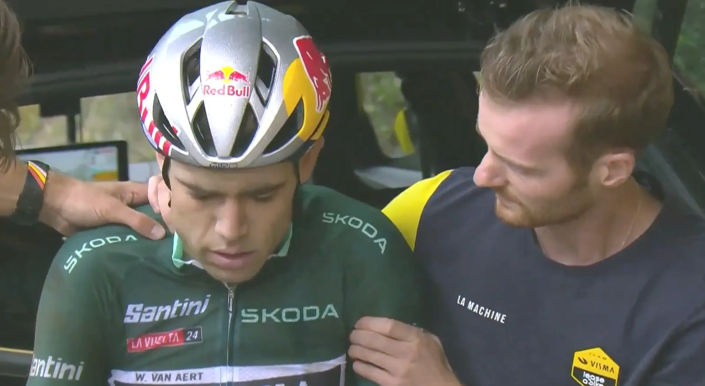 Tiesj Benoot belde 'redelijk lang' met Wout van Aert: 'Hij baalt enorm'