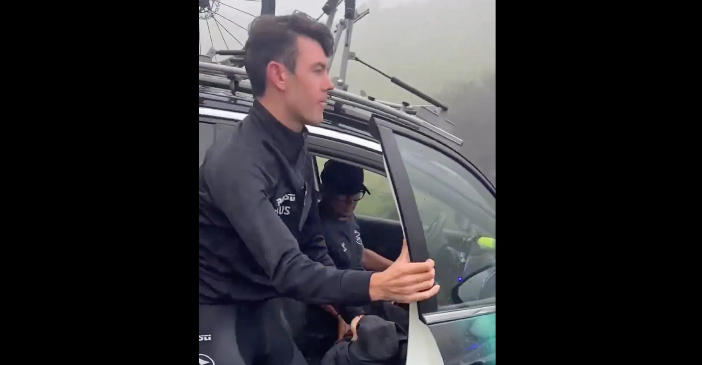 O'Connor vergist zich tijdens podiumceremonie... en krijgt boete van 1000 Zwitserse Frank!
