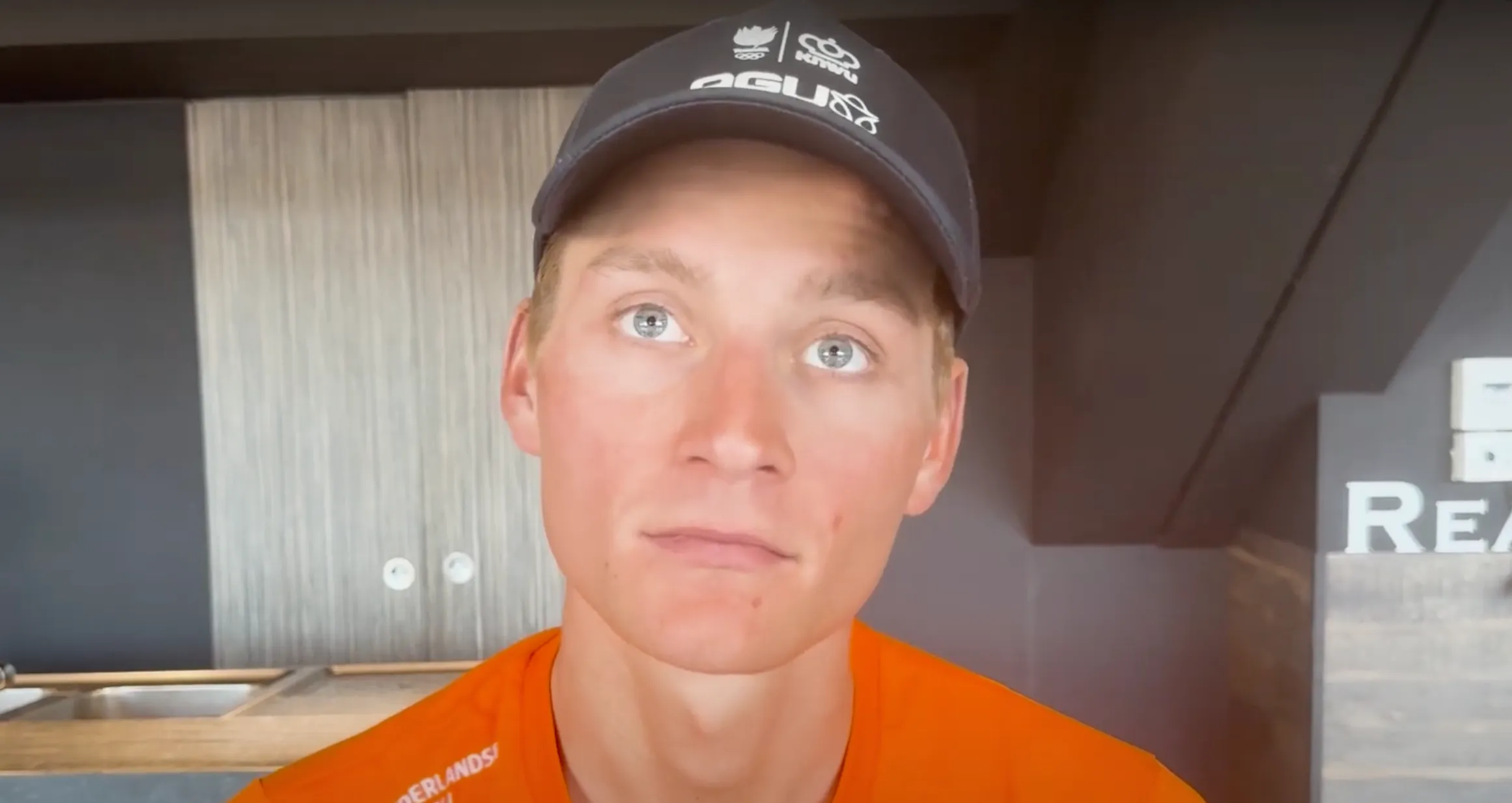 'Hij lijkt wel Vingegaard': Van der Poel staat erg mager (of heel scherp) in aanloop naar WK in Zürich