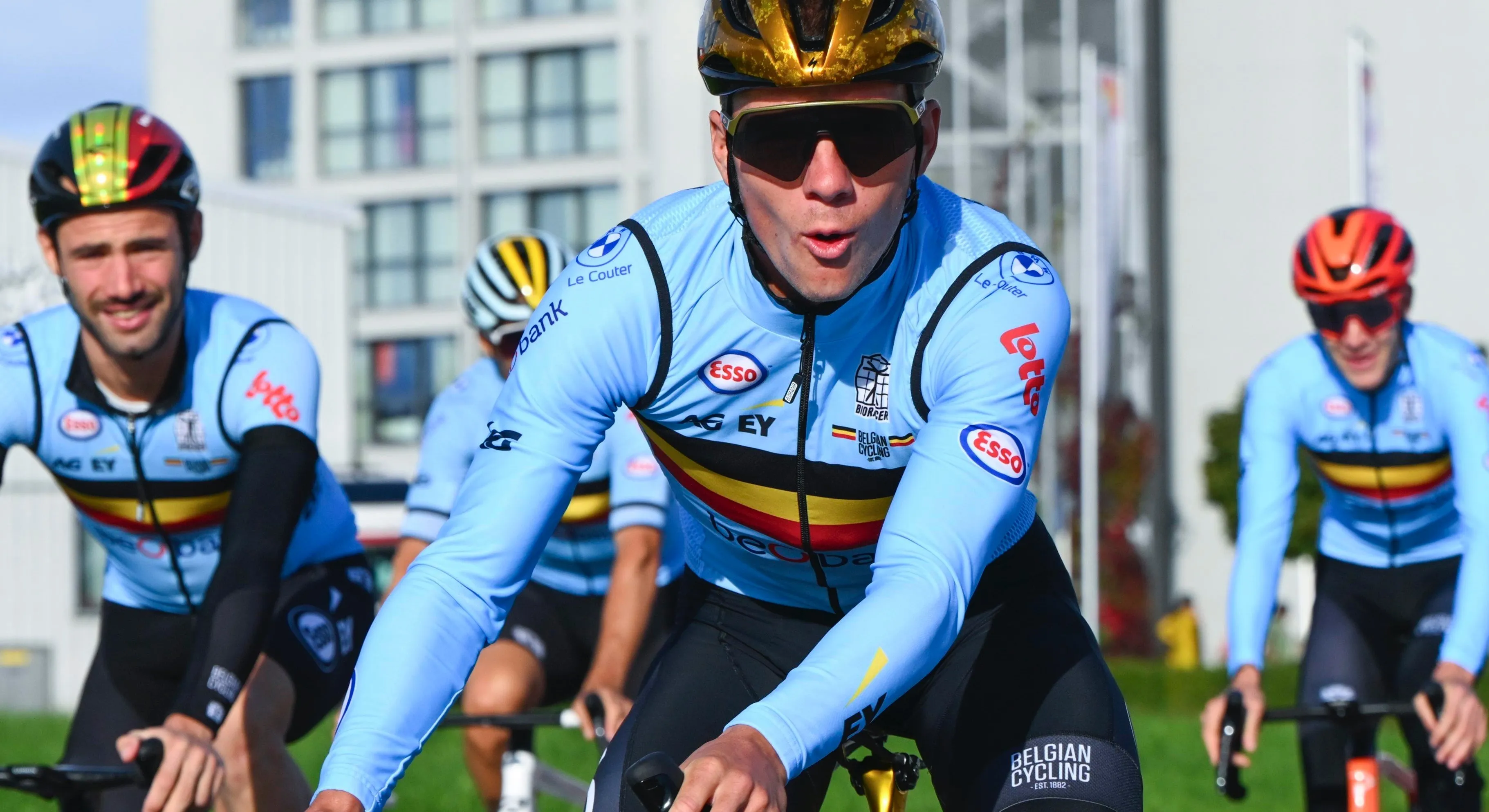 'Ik was écht kwaad op hem': Sven Vanthourenhout geeft Evenepoel ervan langs
