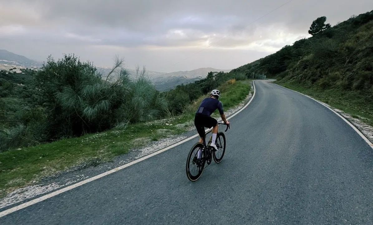 KIJK. Mathieu van der Poel gaat met broer én vader trainen in Spanje
