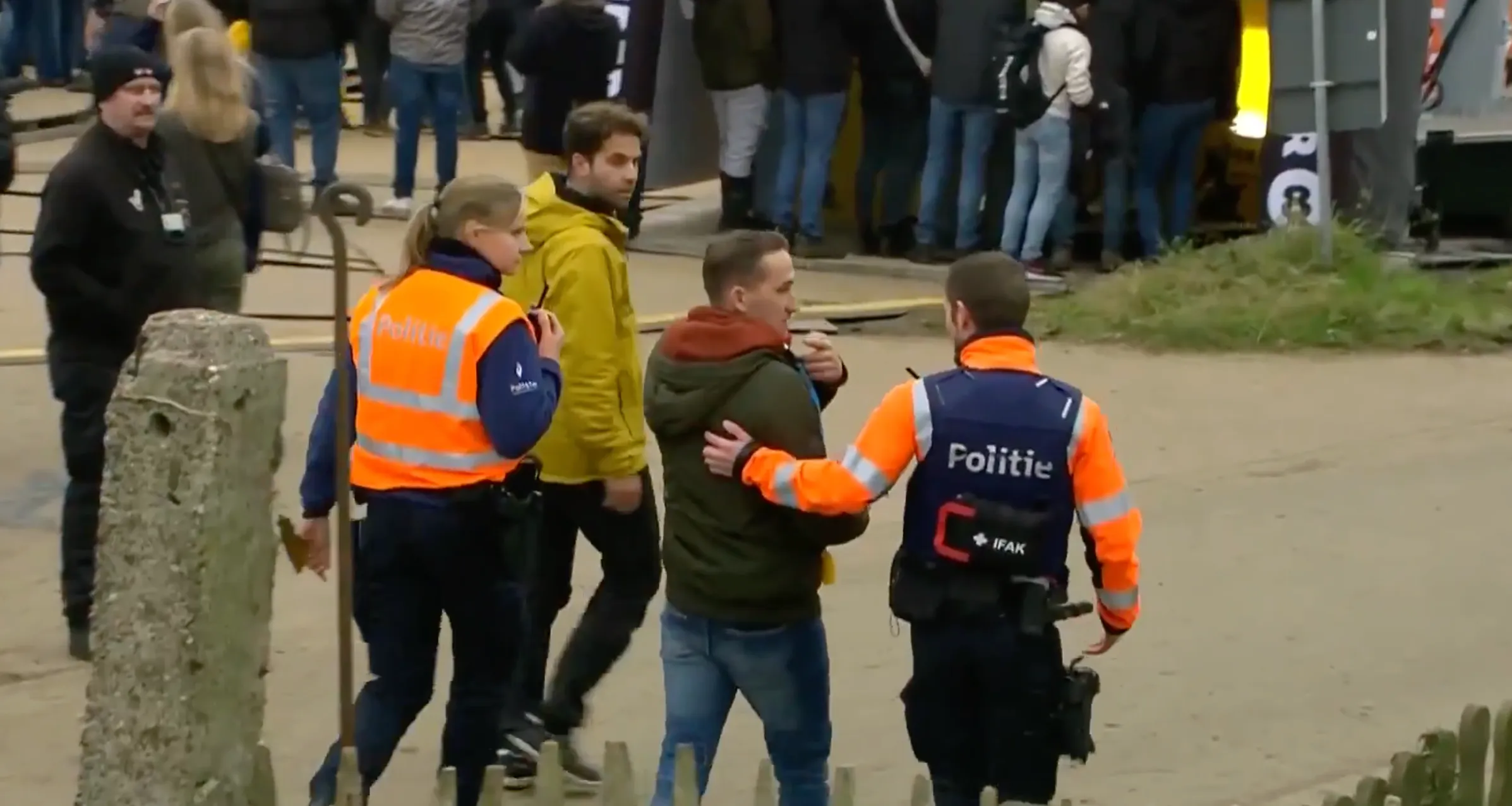 Biergooier krijgt PV wegens 'slagen en verwondingen', ploeg Iserbyt dient klacht in
