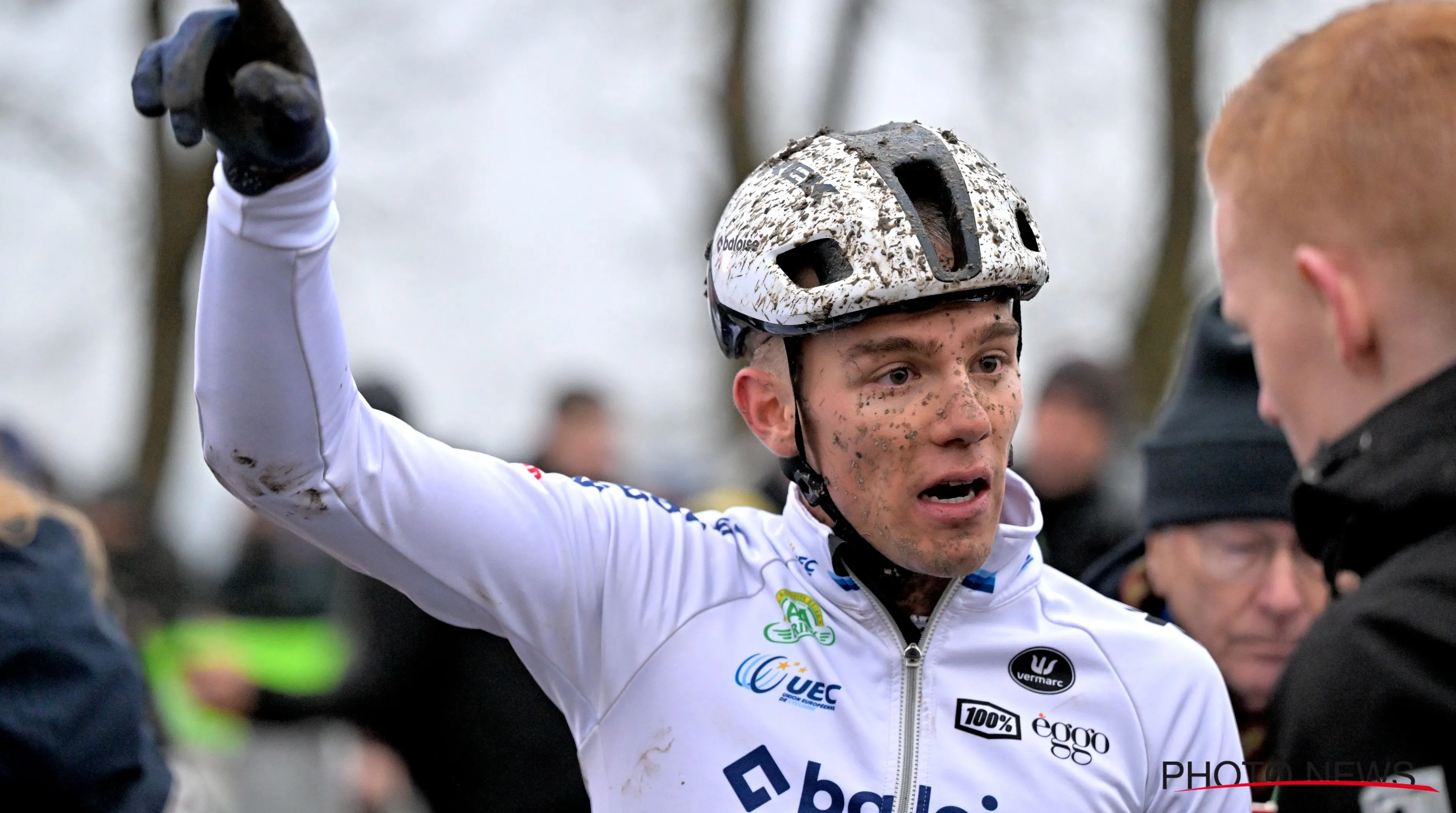 Sven Nys geeft zoon Thibau ervan langs na nieuwe blamage in Hulst