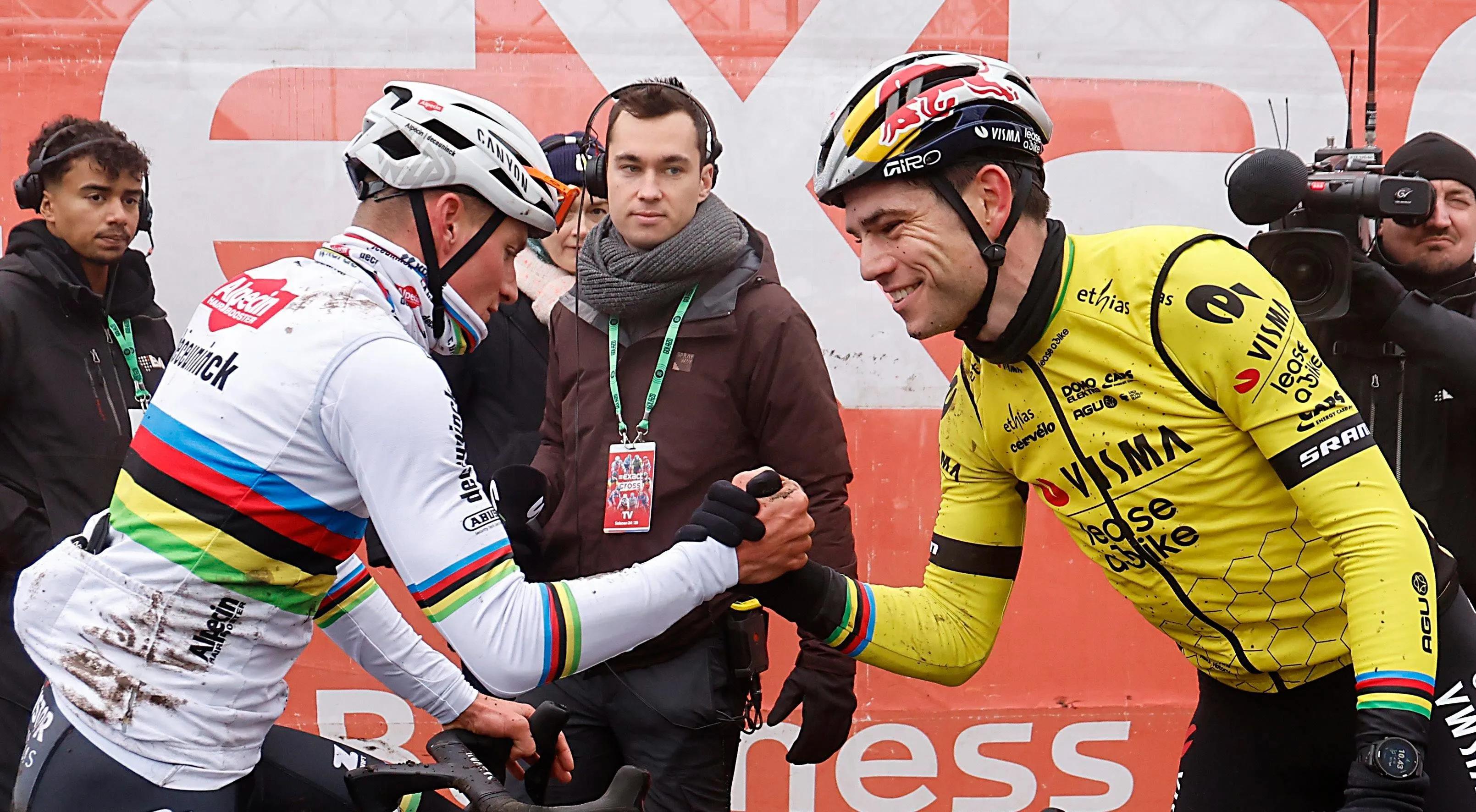 Roger De Vlaeminck is het zeker: 'Hij wordt zondag wereldkampioen veldrijden!'