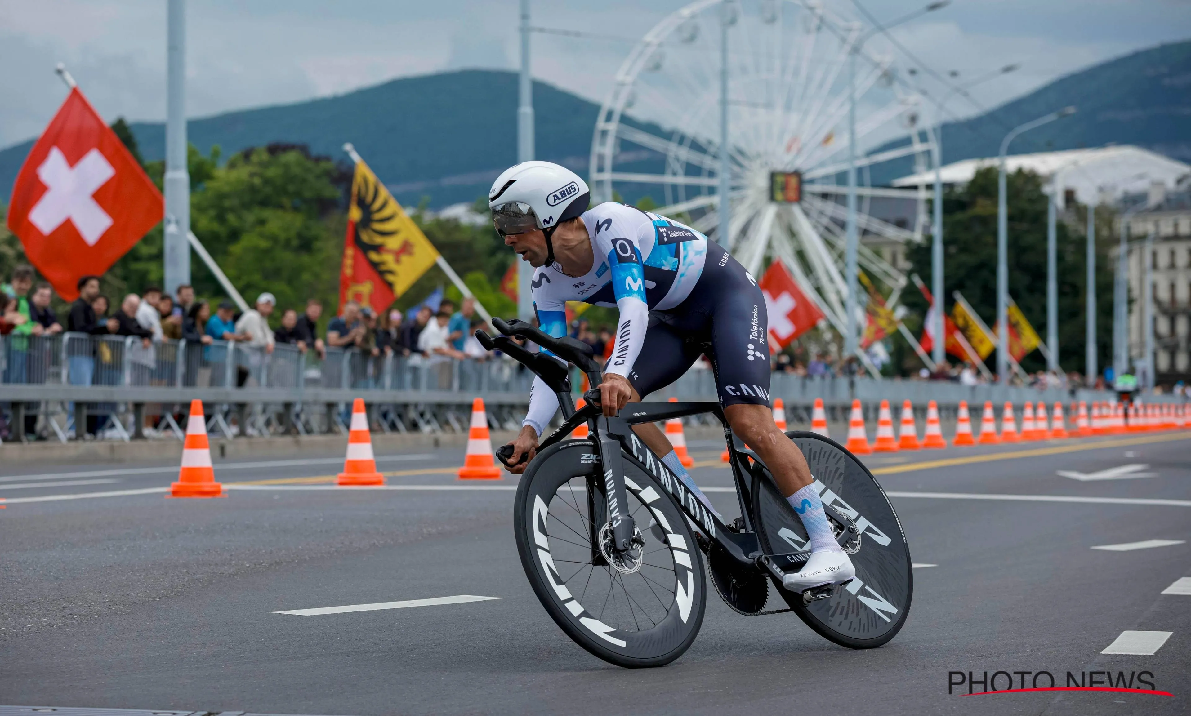 Opmerkelijk: UCI geeft alle rensters én ploegleider van Movistar boete in Vuelta Femenina