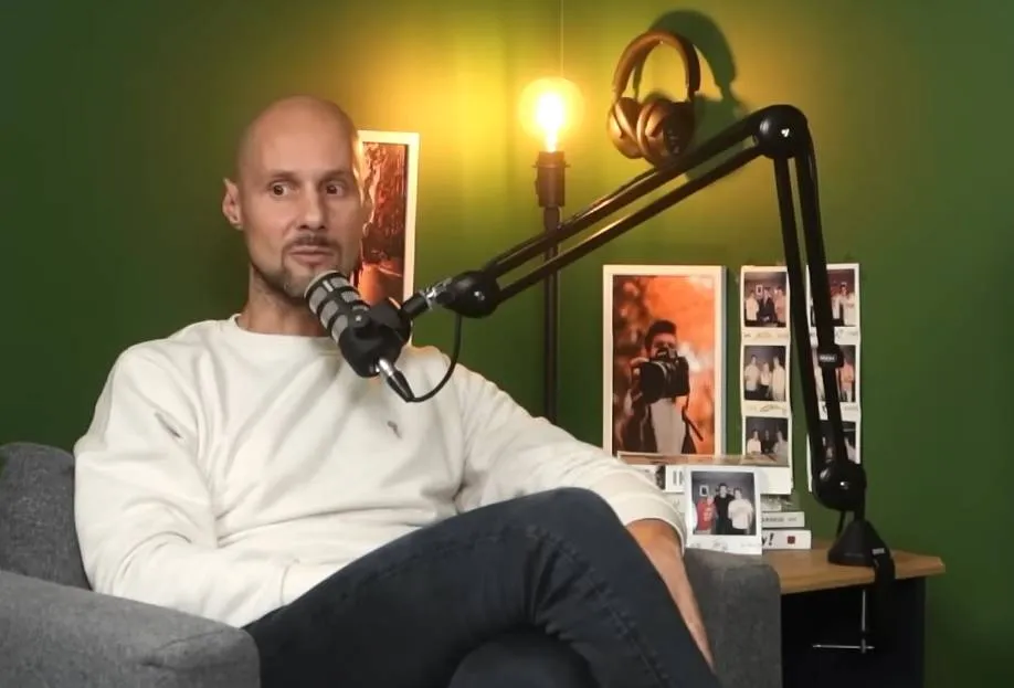 Schermopname_13-3-2026_102859_www.youtube.com