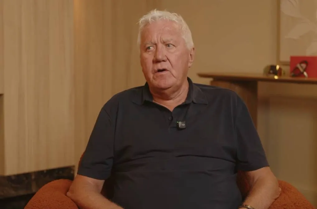 Schermopname_14-3-2026_212346_www.youtube.com