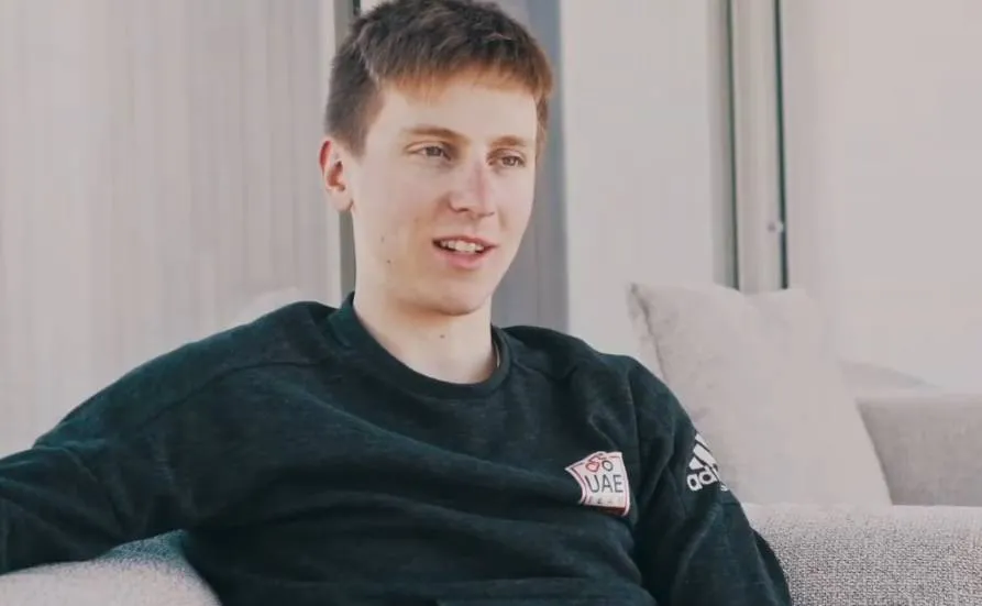 Schermopname_25-3-2026_195459_www.youtube.com