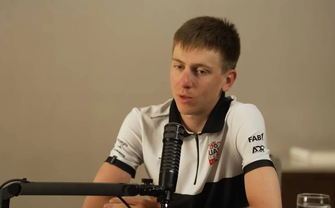 Schermopname_7-3-2026_212347_www.youtube.com