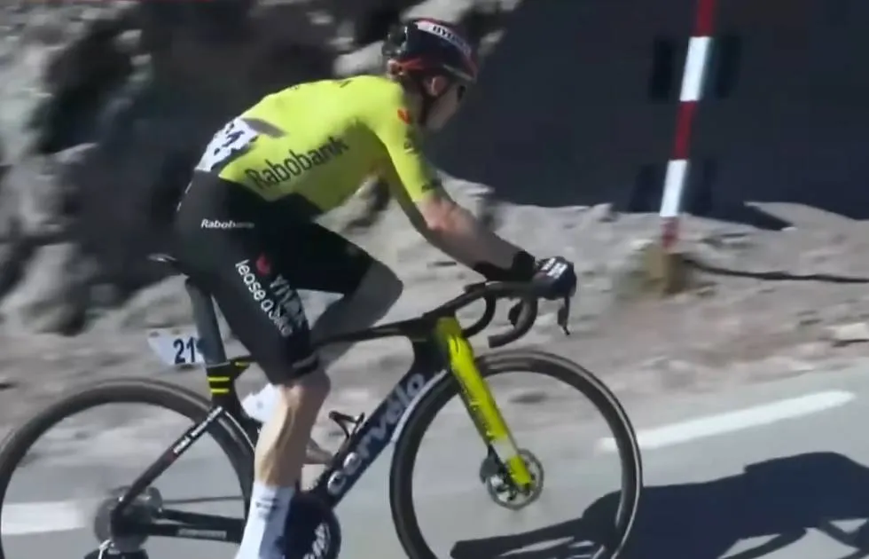 Schermopname_1-4-2026_222837_www.youtube.com