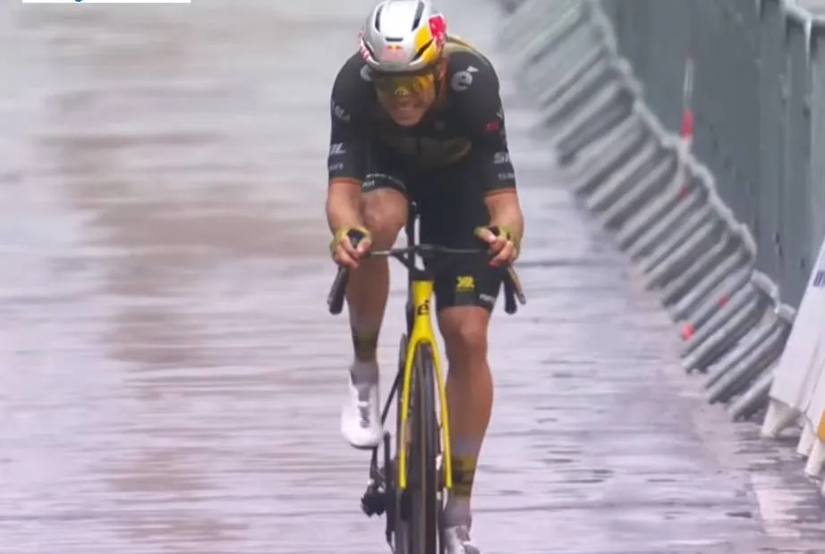 Opvallende analyse over de prestaties van Wout van Aert: "Dat moet hij doen, anders zal hij nooit meer winnen"