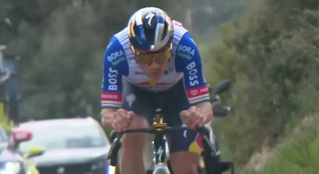 Schermopname_12-4-2026_212956_www.youtube.com