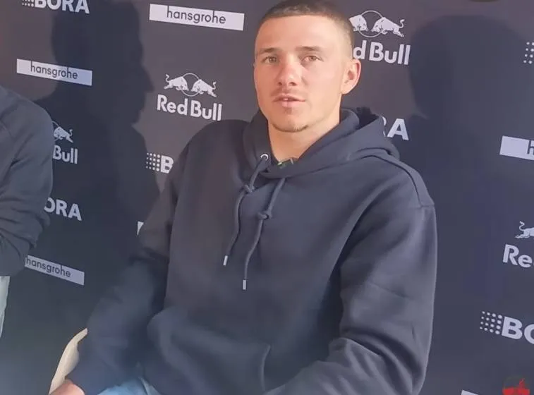 Schermopname_18-4-2026_11451_www.youtube.com