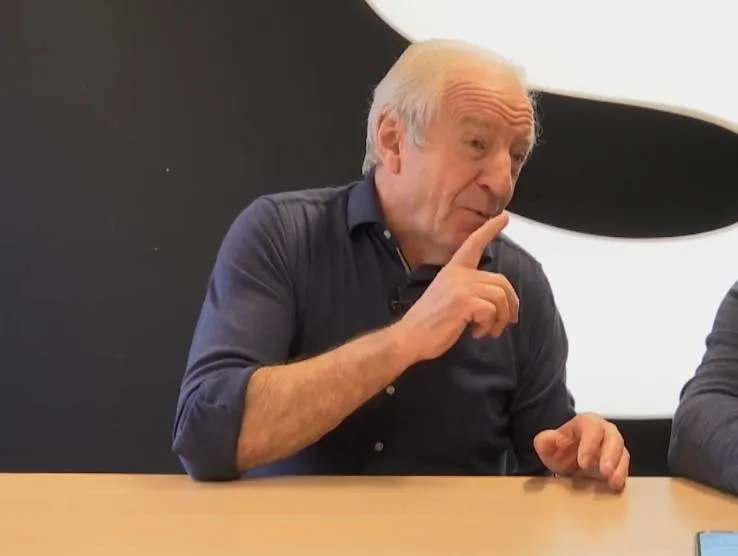 Schermopname_20-4-2026_132219_www.youtube.com