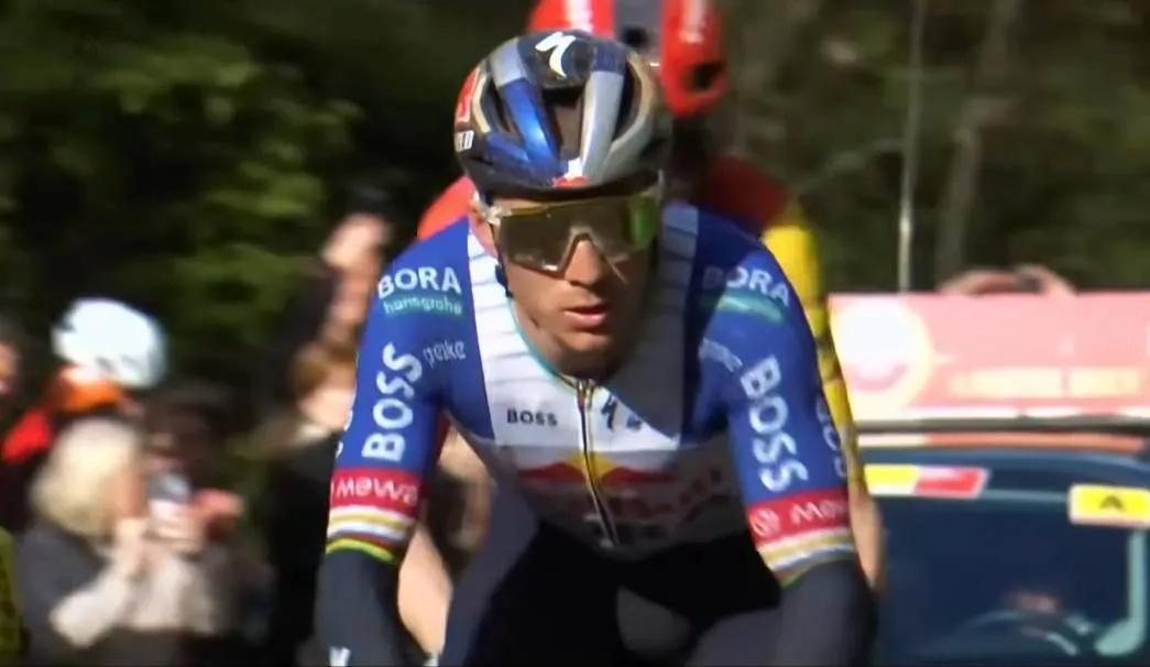 Schermopname_25-4-2026_104310_www.youtube.com