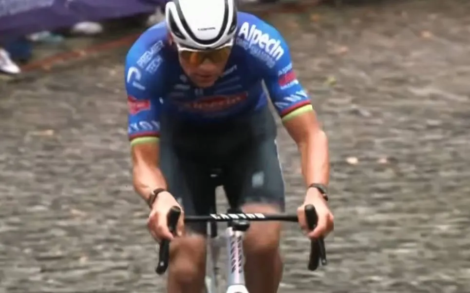 Schermopname_4-4-2026_92219_www.youtube.com