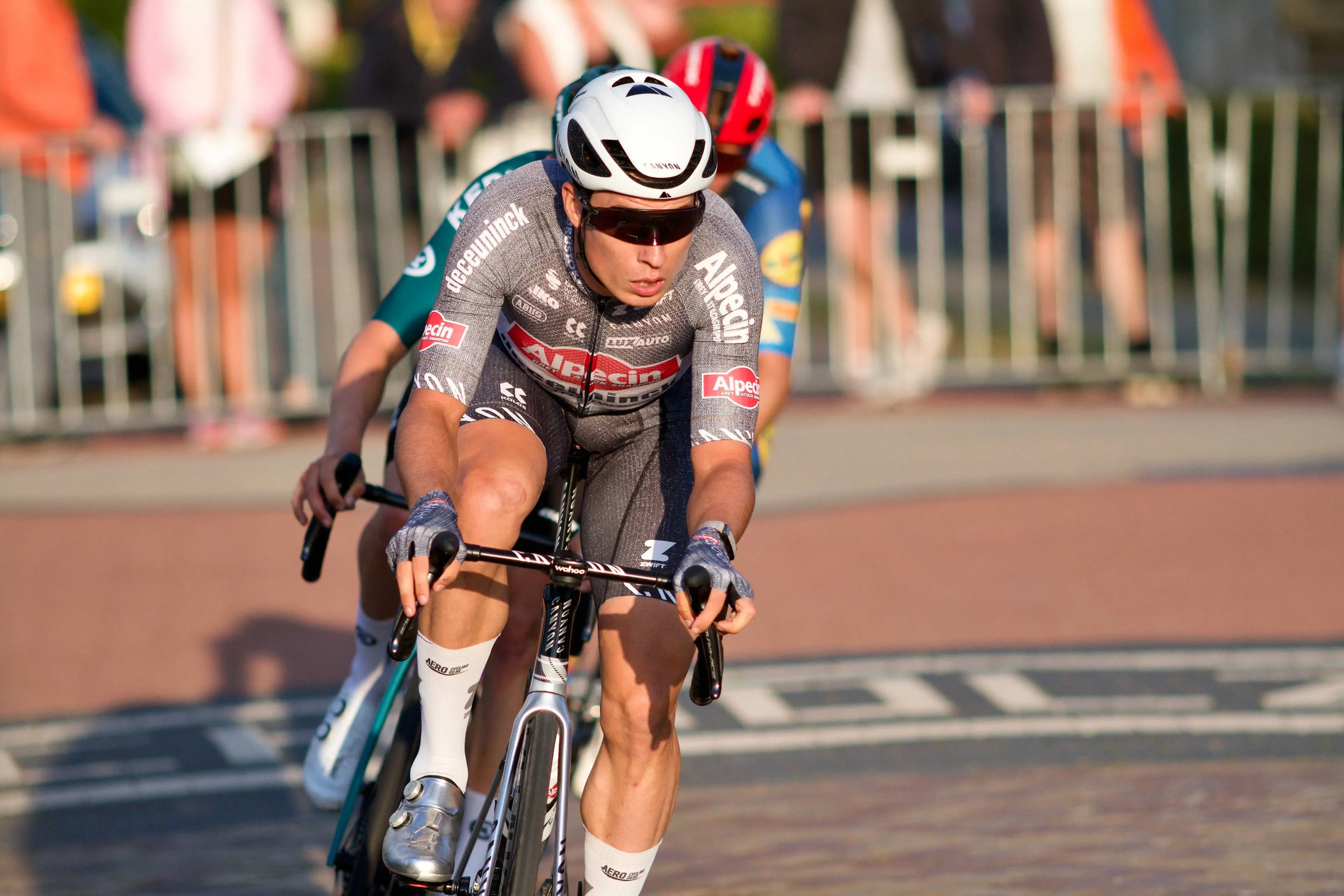 Jasper Philipsen in een wedstrijd