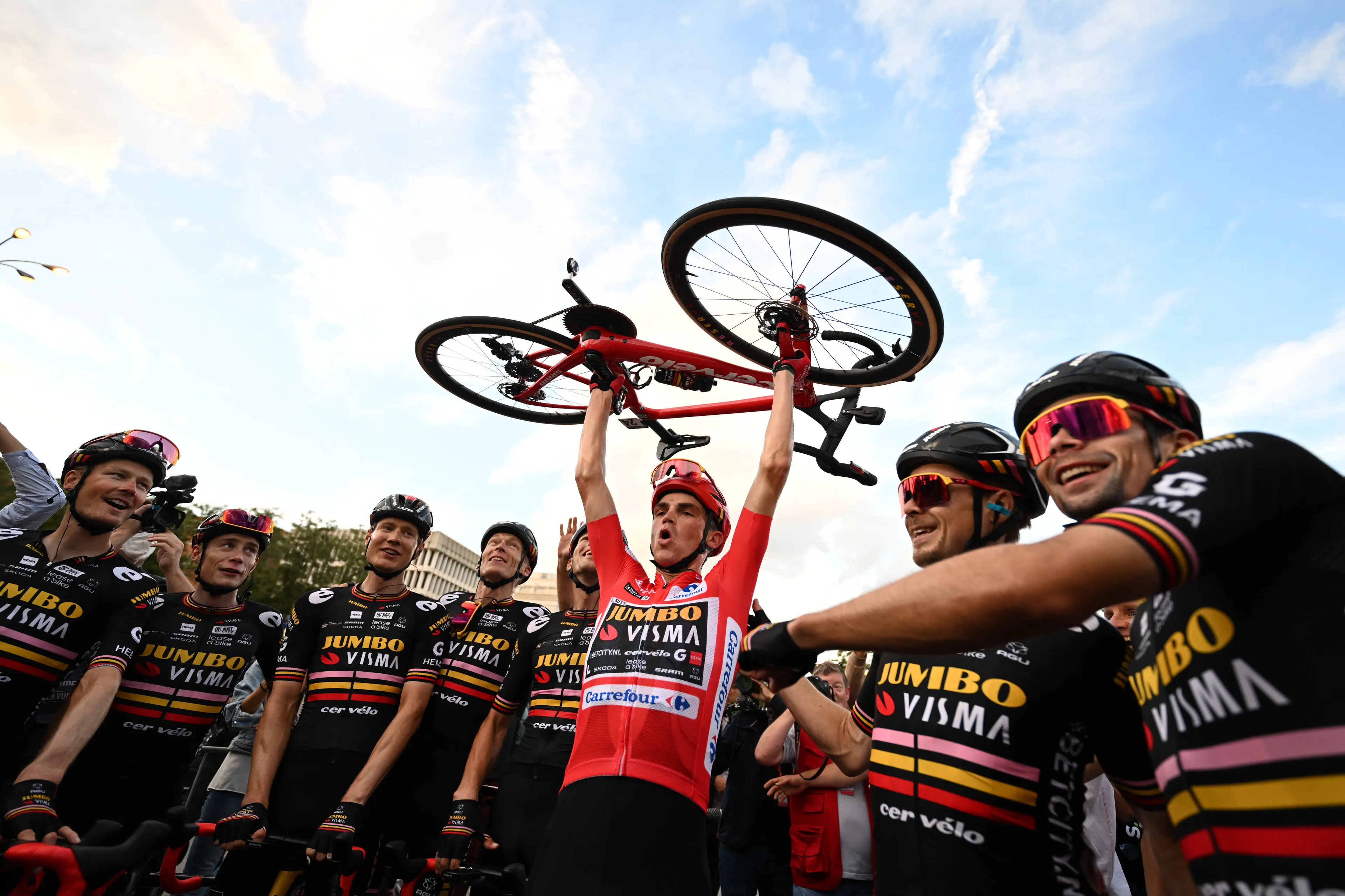 Team Visma | Lease a Bike wil zich komende jaren rebranden als 'Yellow B'