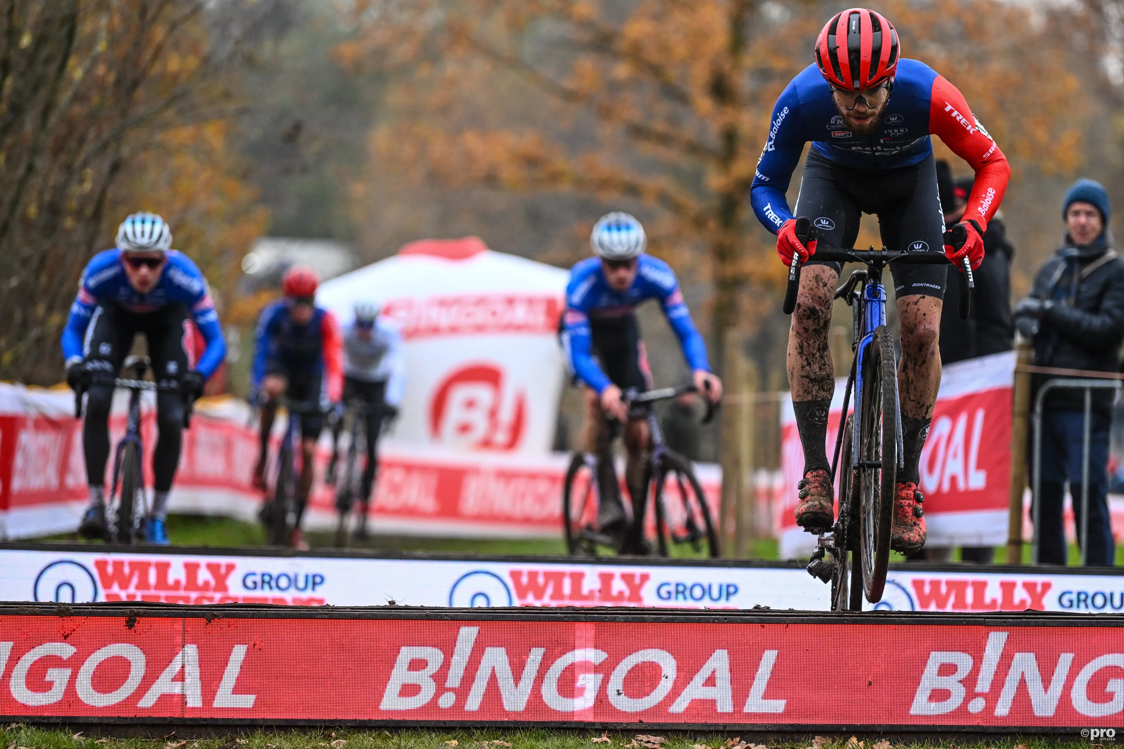 Joris Nieuwenhuis houdt Cameron Mason achter zich en pakt solozege bij Superprestige Boom