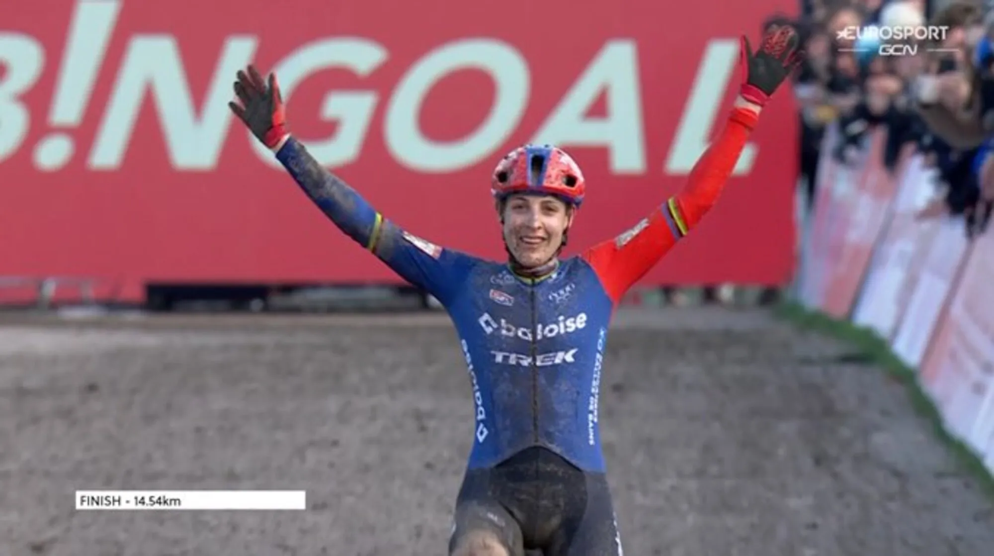 "Heb onderweg veel kleine foutjes gemaakt" - Perfectionist Lucinda Brand benadrukt dat er meer in het verschiet ligt na tweede UCI-wereldbekerzege op rij