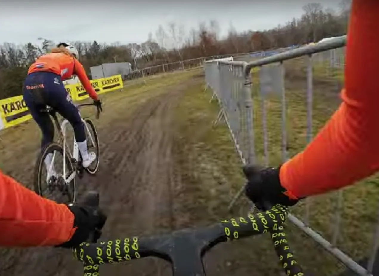 VIDEO: Puck Pieterse verkent parcours van Wereldkampioenschappen Cyclocross in Tabor