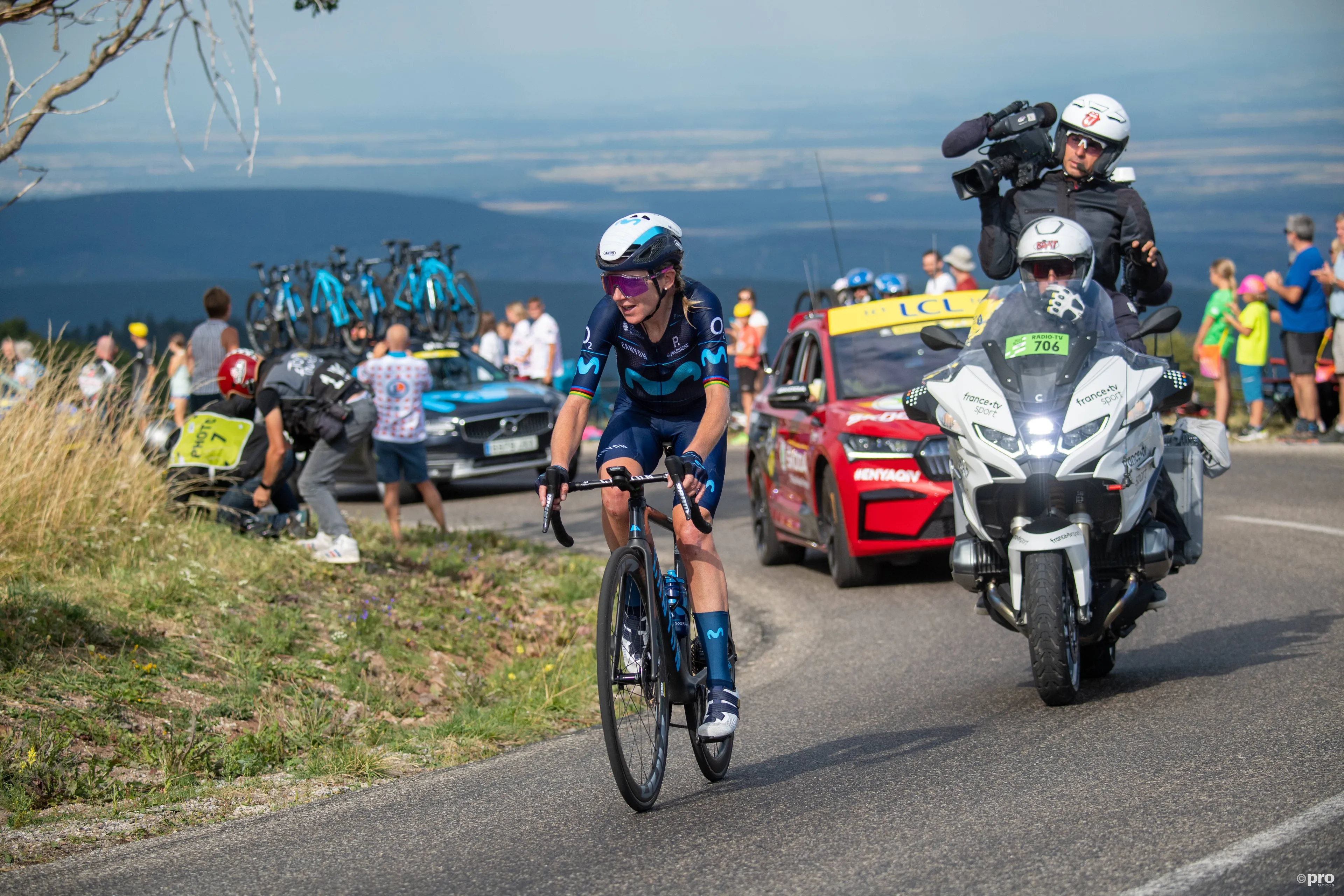 "Ze klimt gewoon heel goed, en het is geen klimparcours" - Annemiek van Vleuten probeert Urska Zigart's Olympische niet-selectie te rechtvaardigen
