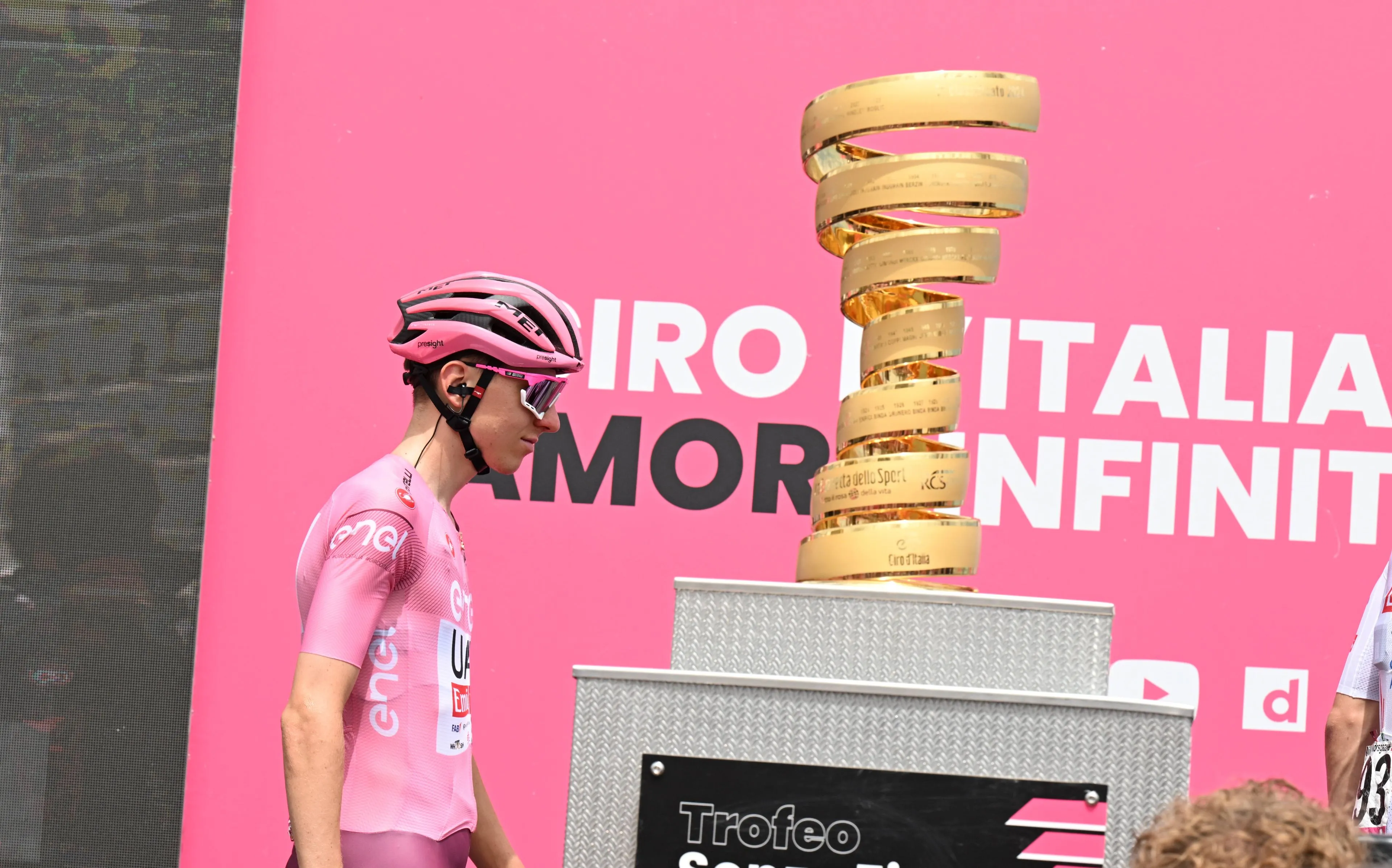 "Ik kijk er echt naar uit om hem in de Tour te ontmoeten" - Remco Evenepoel gaat proberen de dubbelpoging Giro-Tour van Tadej Pogacar te voorkomen