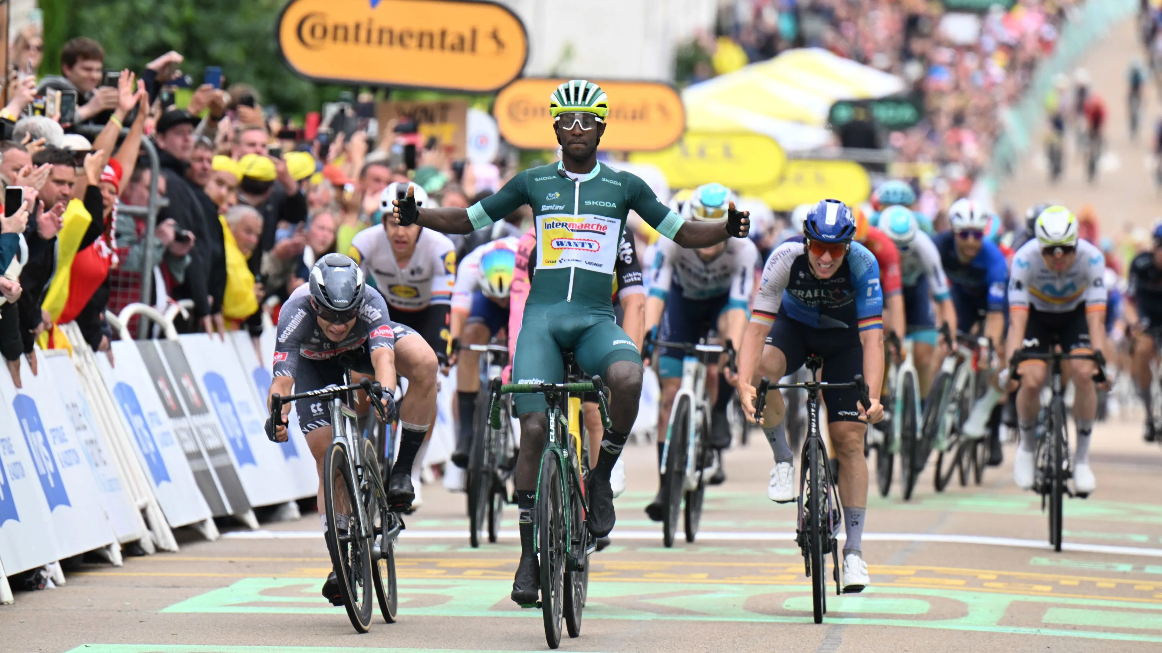 Intermarché - Wanty wint door spectaculair begin van Biniam Girmay het meeste prijzengeld in openingsweek Tour de France