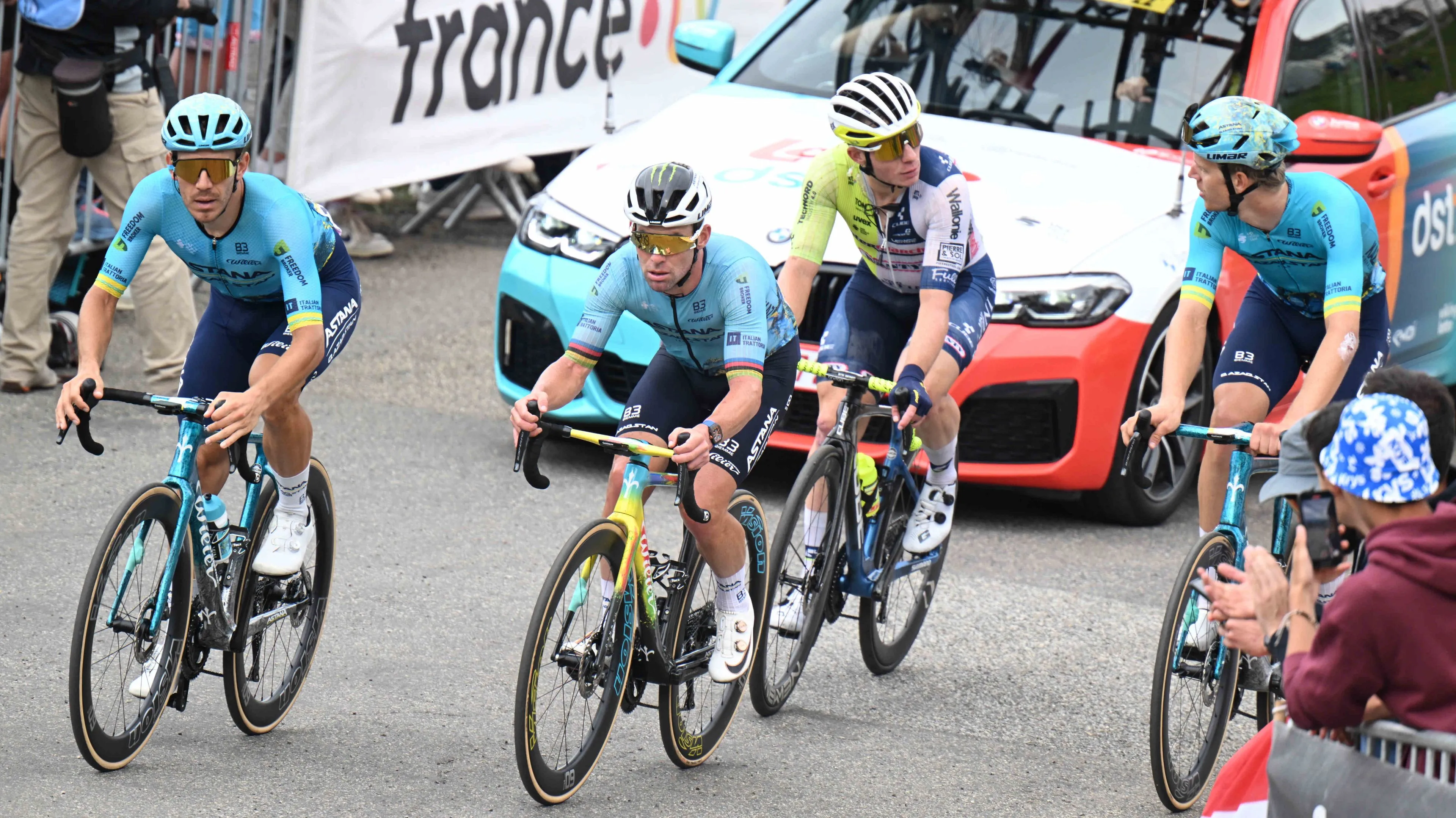 UCI Wereldranglijst ploegen 2023-2025 | De ploegen van Mark Cavendish en Arnaud Démare blijven degradatiegevaar lopen