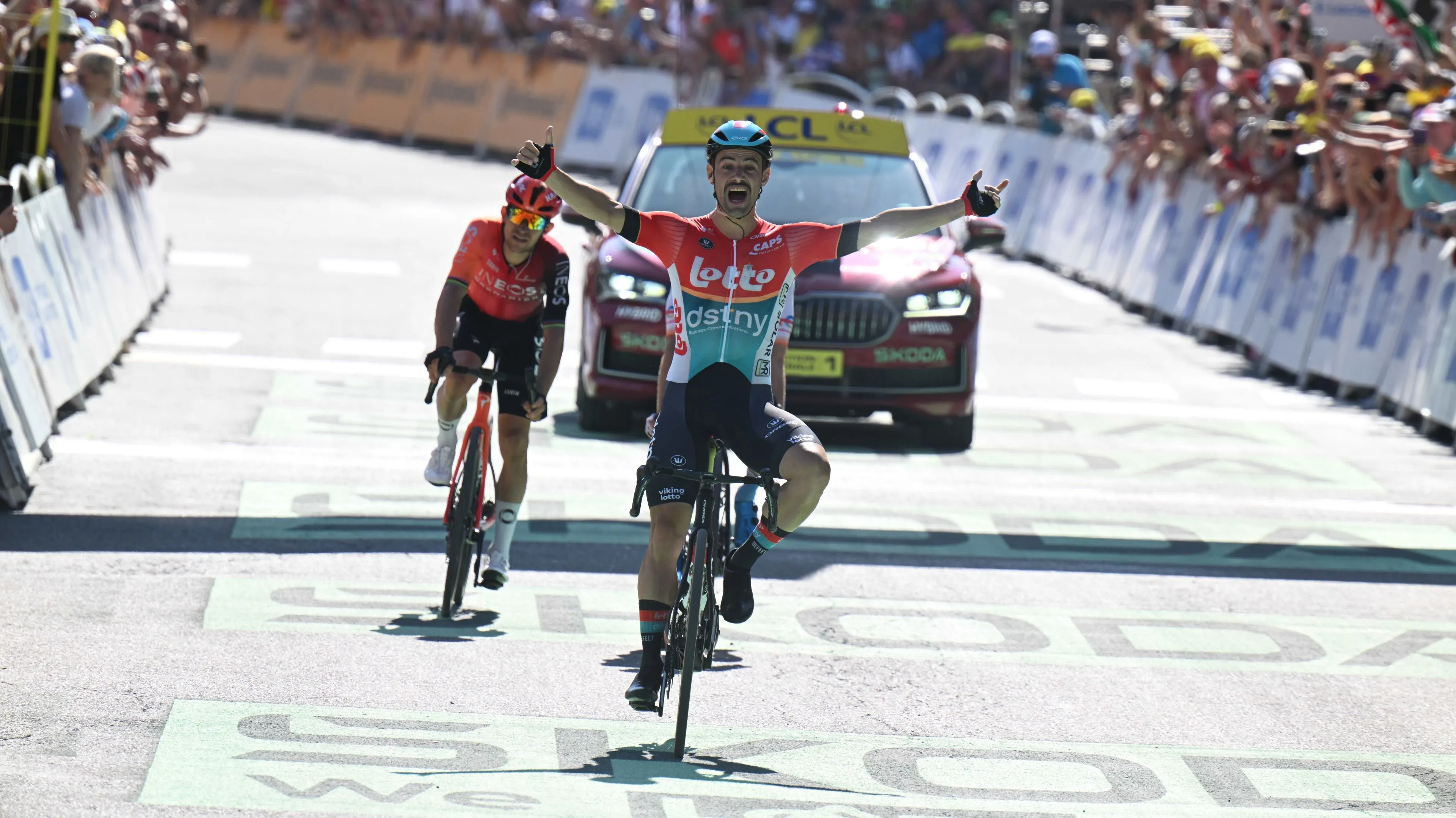 "Ik dacht dat ik slim was tijdens de etappe, maar hij was nog slimmer" - Michal Kwiatkowski geeft zich over aan Victor Campenaerts in Barcelonnette